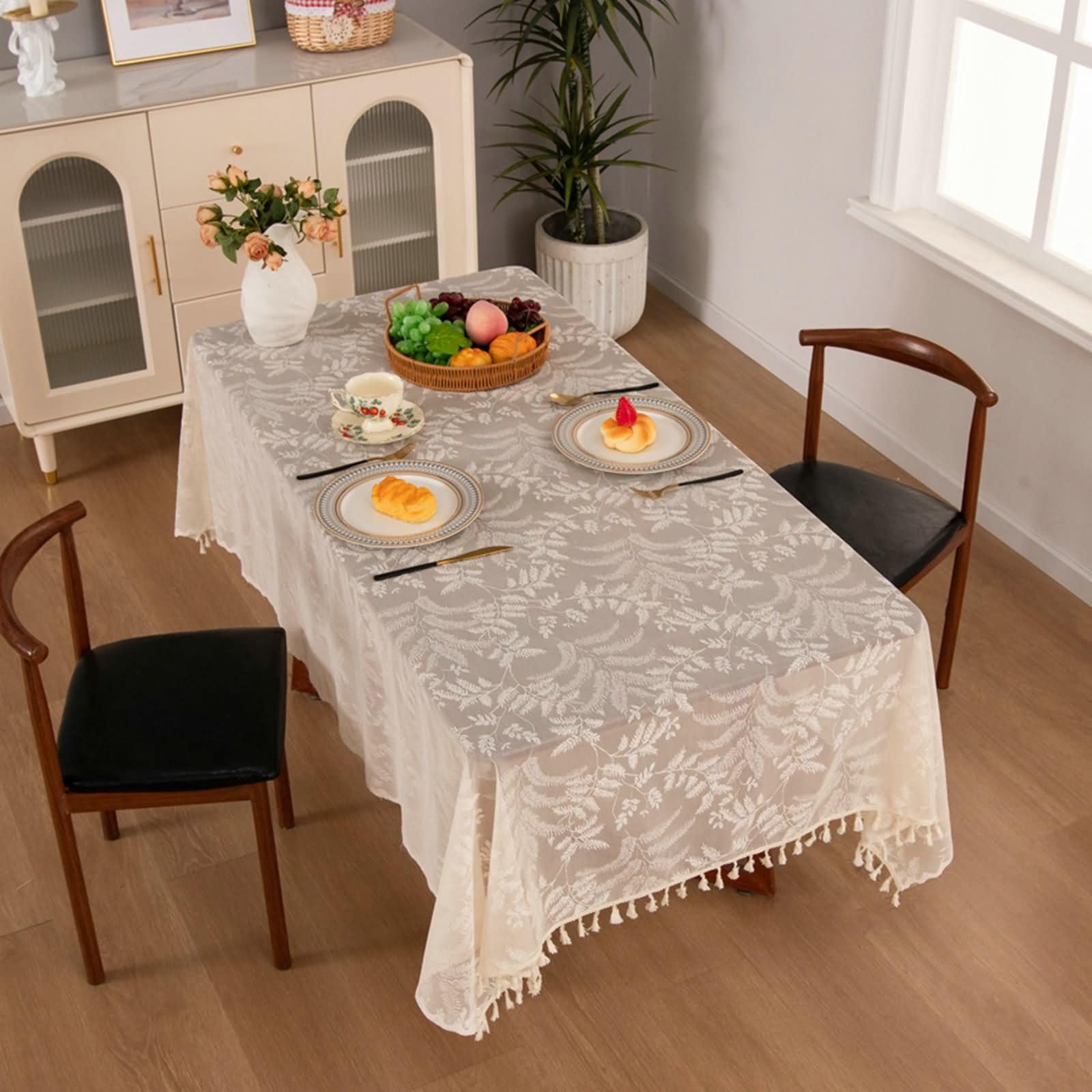 Nappe rectangle anti taches et lavable pour garder une table propre