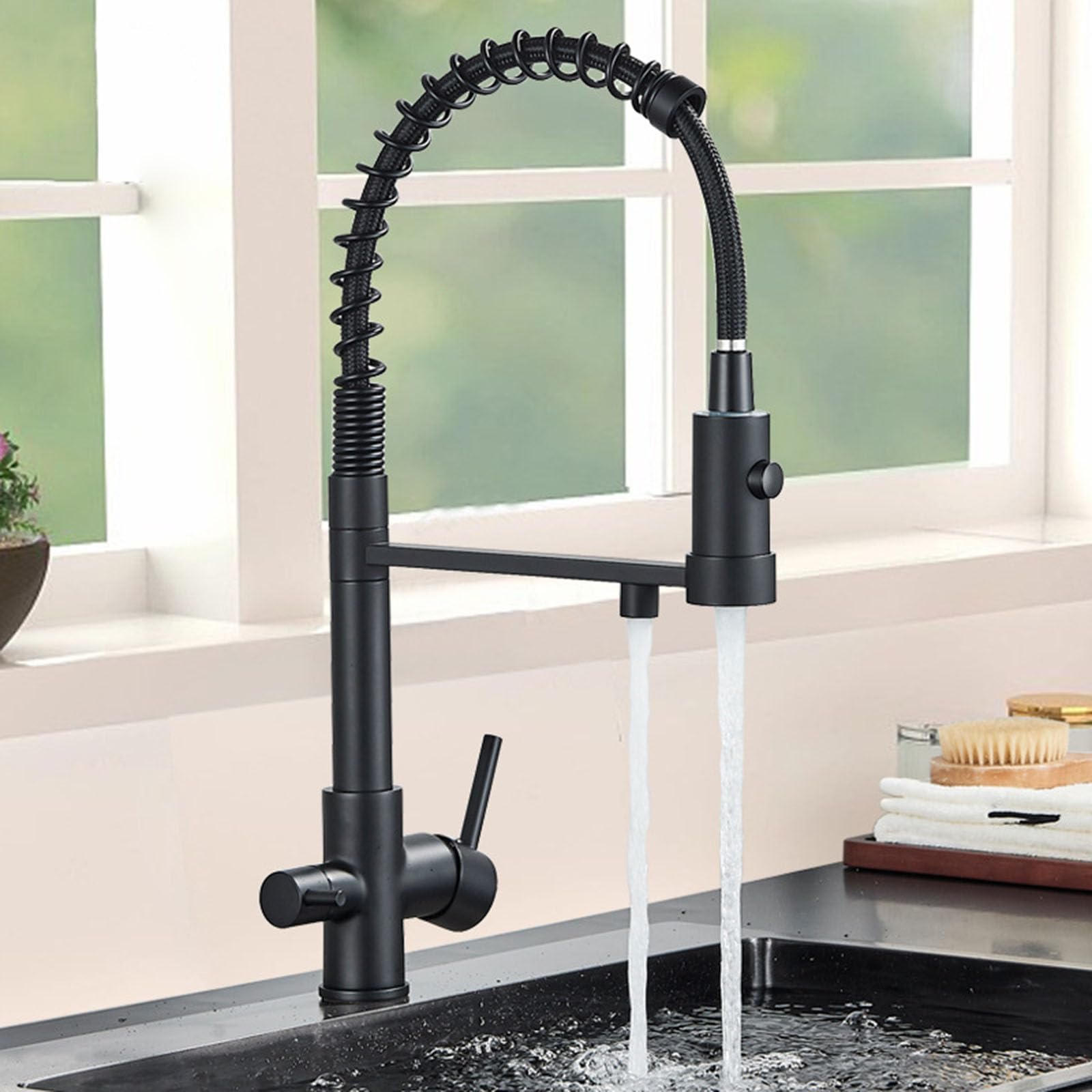 Robinet d'évier cuisine contre le calcaire avec eau filtrée intégrée et bec flexible