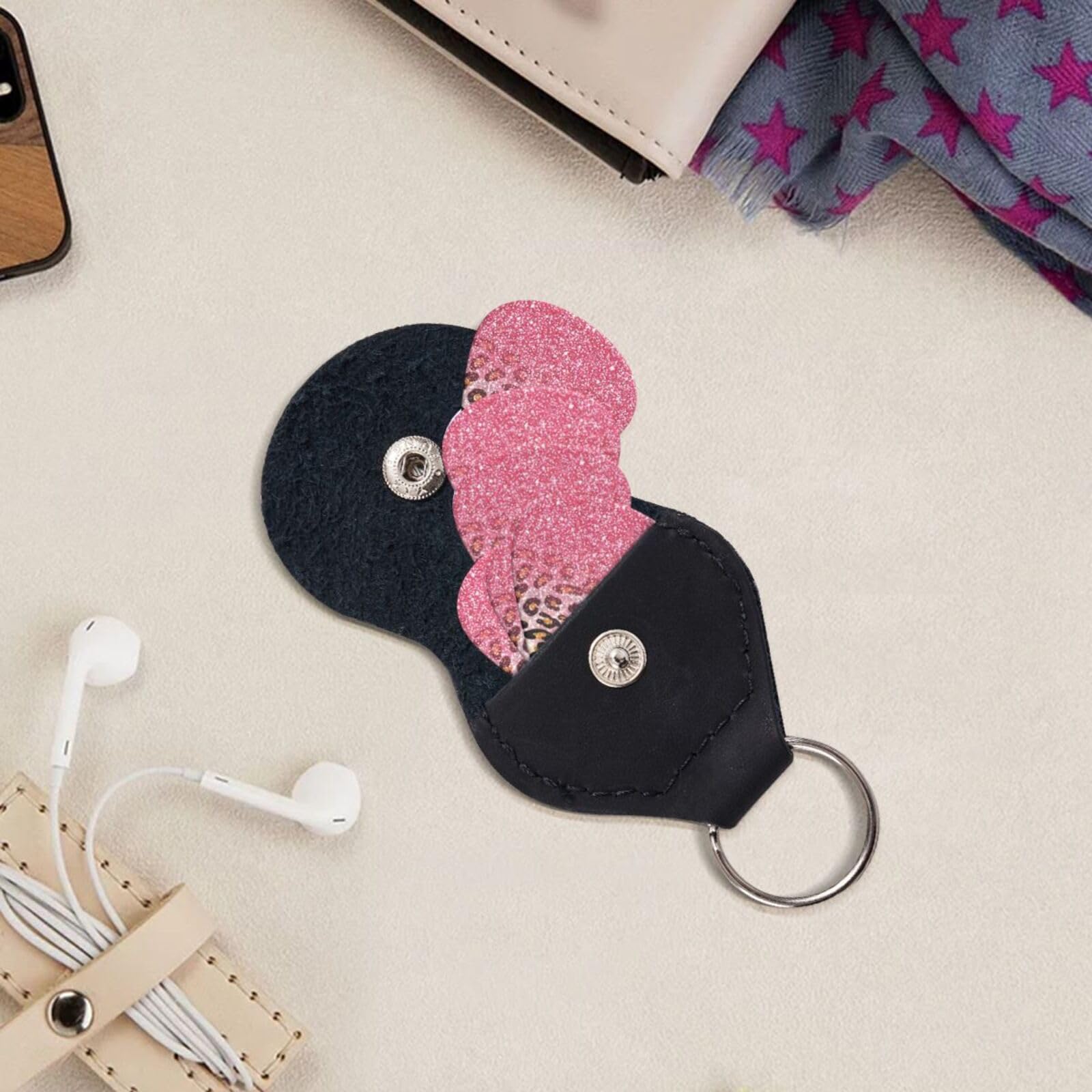 ピンク ストラトキャスター ギターケース ピック付き ピンク ストラトキャスター ギターケース ピック付き FENDER