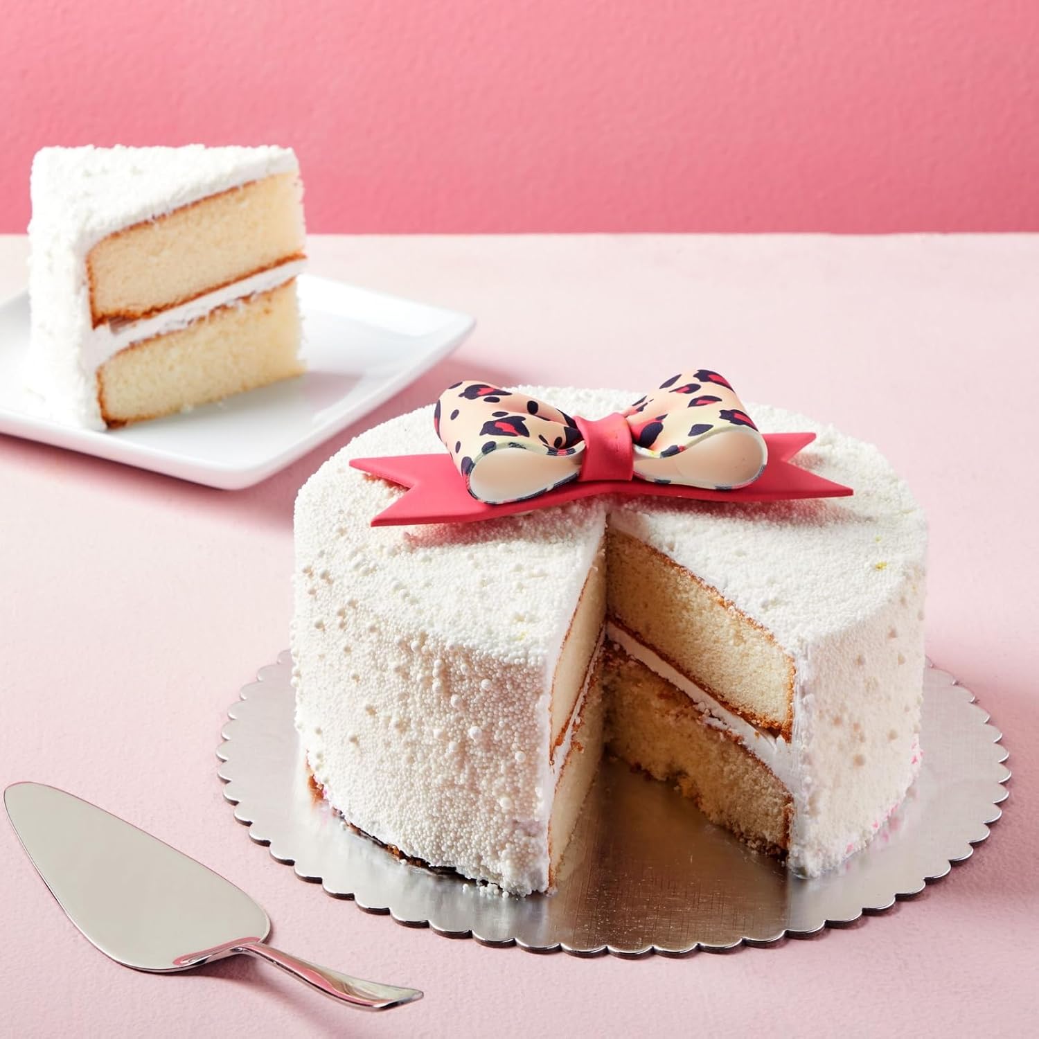 Juvale 10-Inch Scalloped Silver Cake Boards - 10 in, 12-Pack - Silver Decorative Cake Rounds & Cardboard Bases - Foil Platter - Image 2