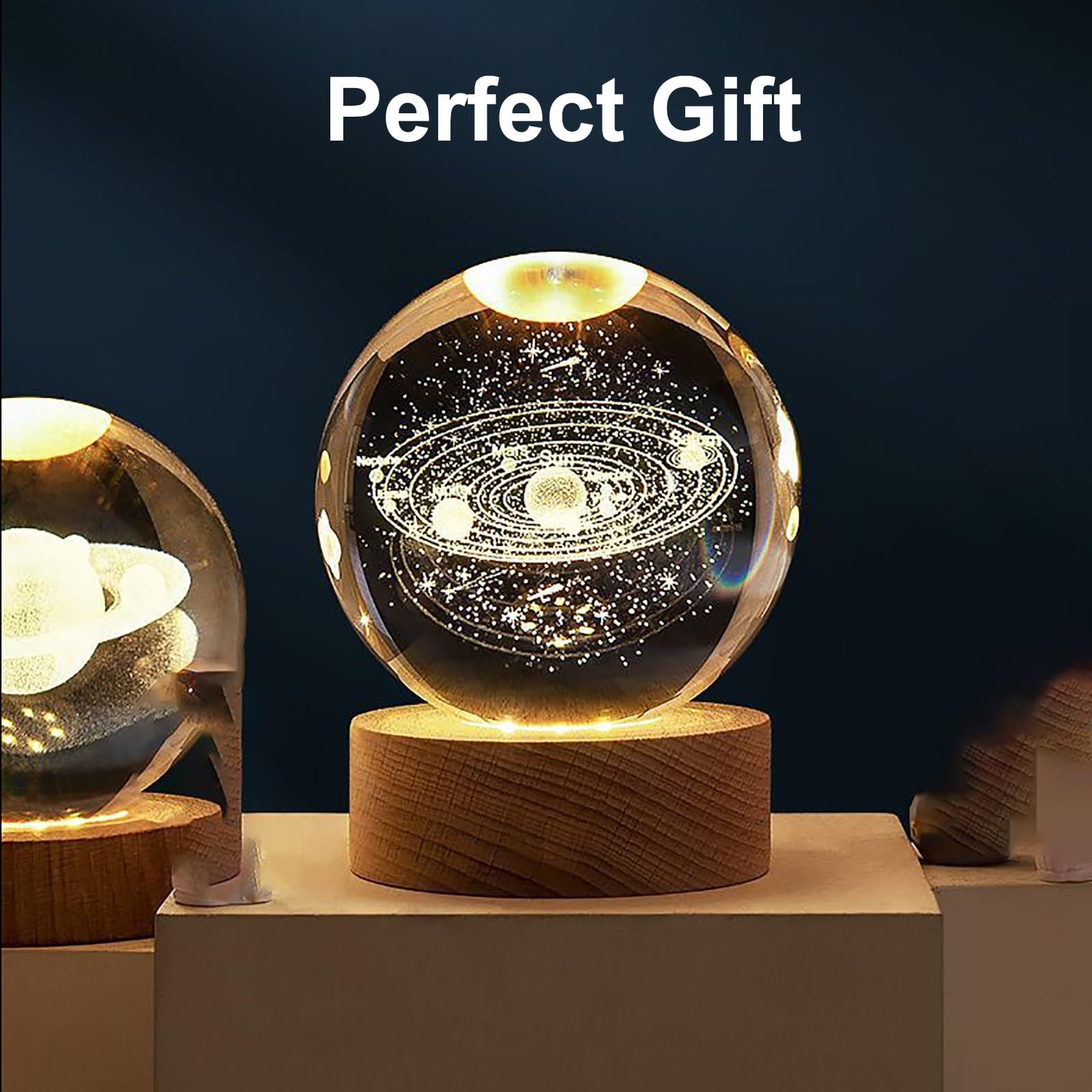 Bola de cristal alimentada por USB con soporte, esfera de luz cálida para decoración del hogar, adorno de escritorio y regalo