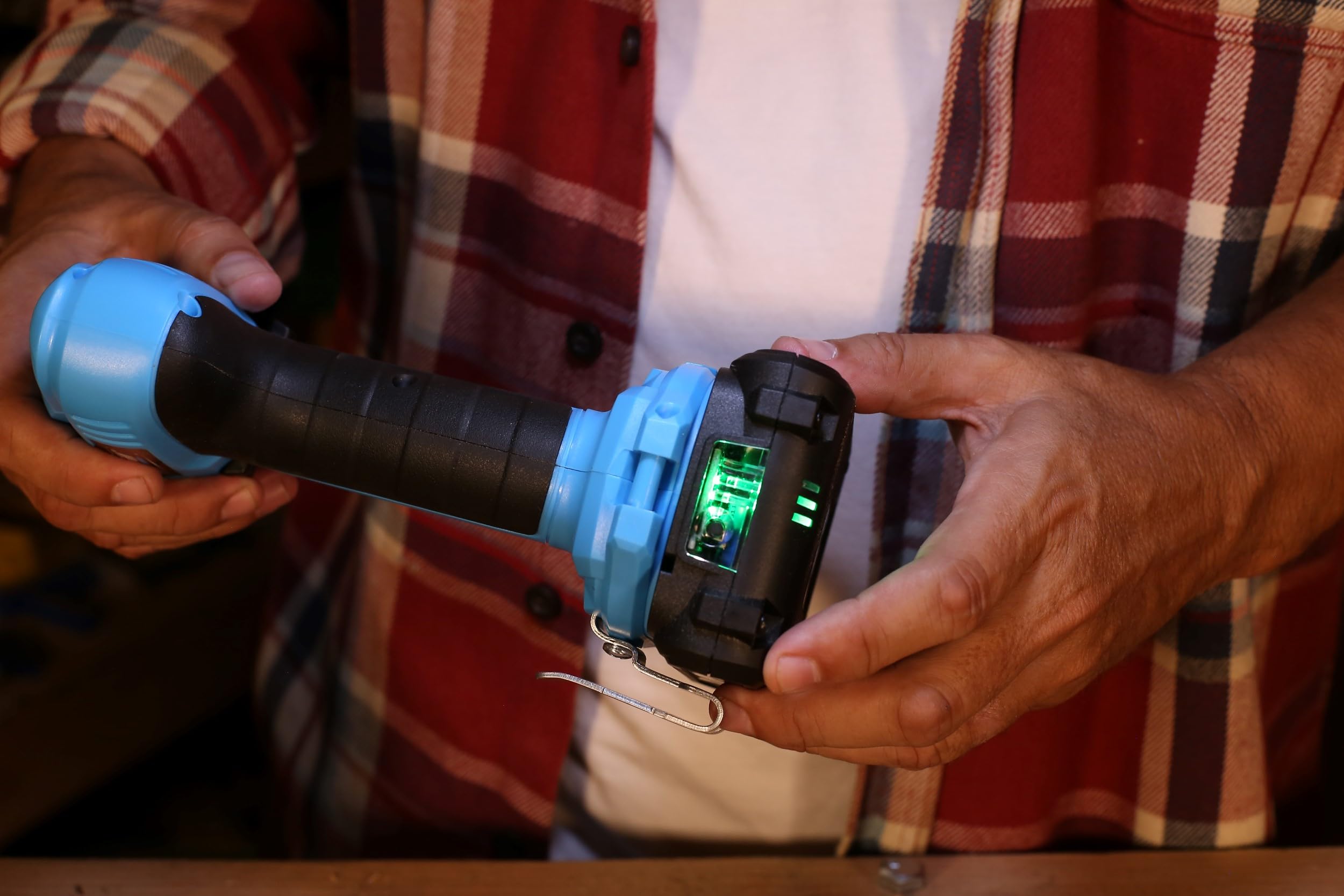 Pulsar PT25LK PT25LK Bezprzewodowa wiertarka litowo-jonowa 20 V 1,3 Ah, wiertarka z regulacją momentu obrotowego 19 + 1, regulowana lampa robocza LED (zestaw zawiera akumulator i ładowarkę)