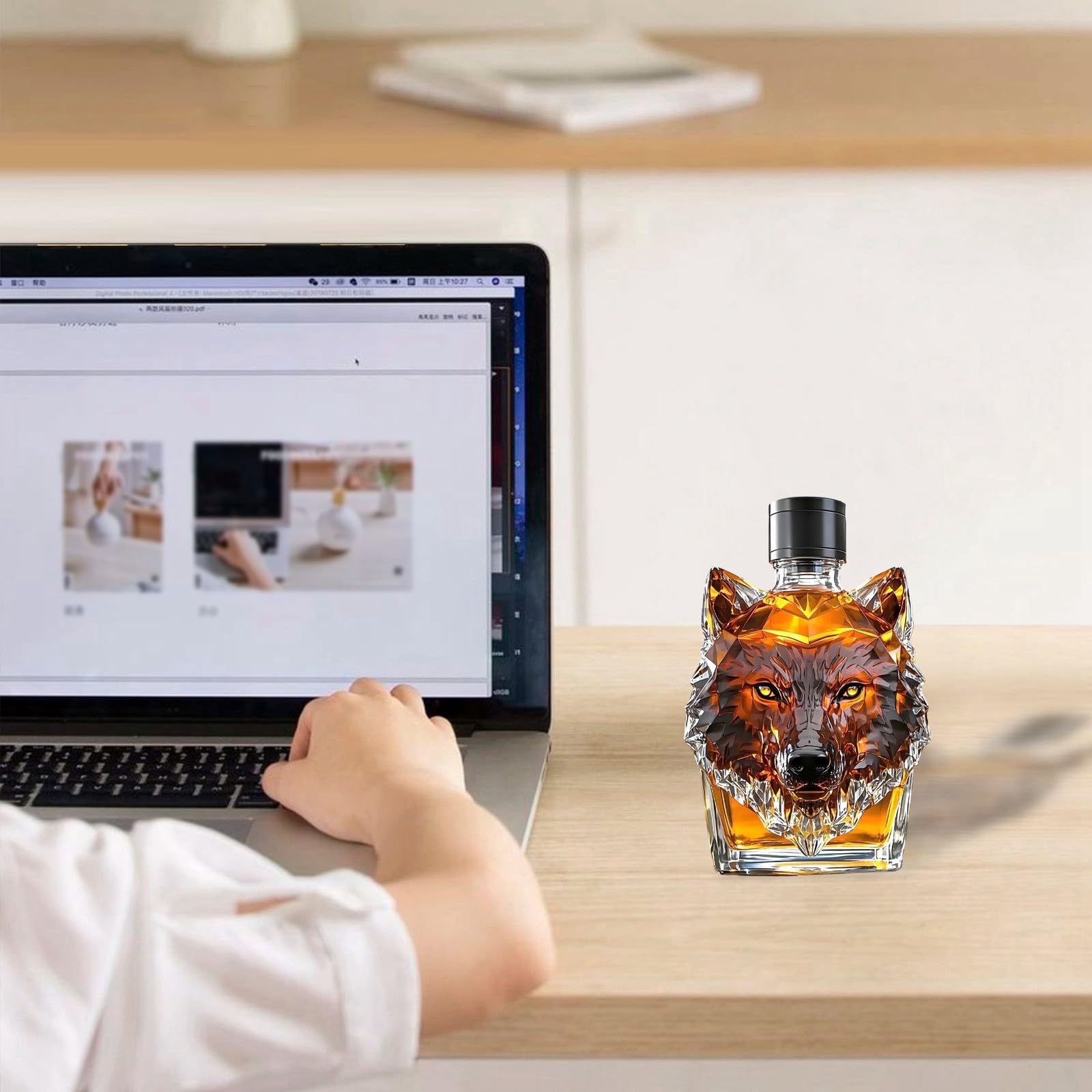 Whiskey Karaffe Mit Wolf Design - Gravierte Glas Dekanter Für Whisky Liebhaber