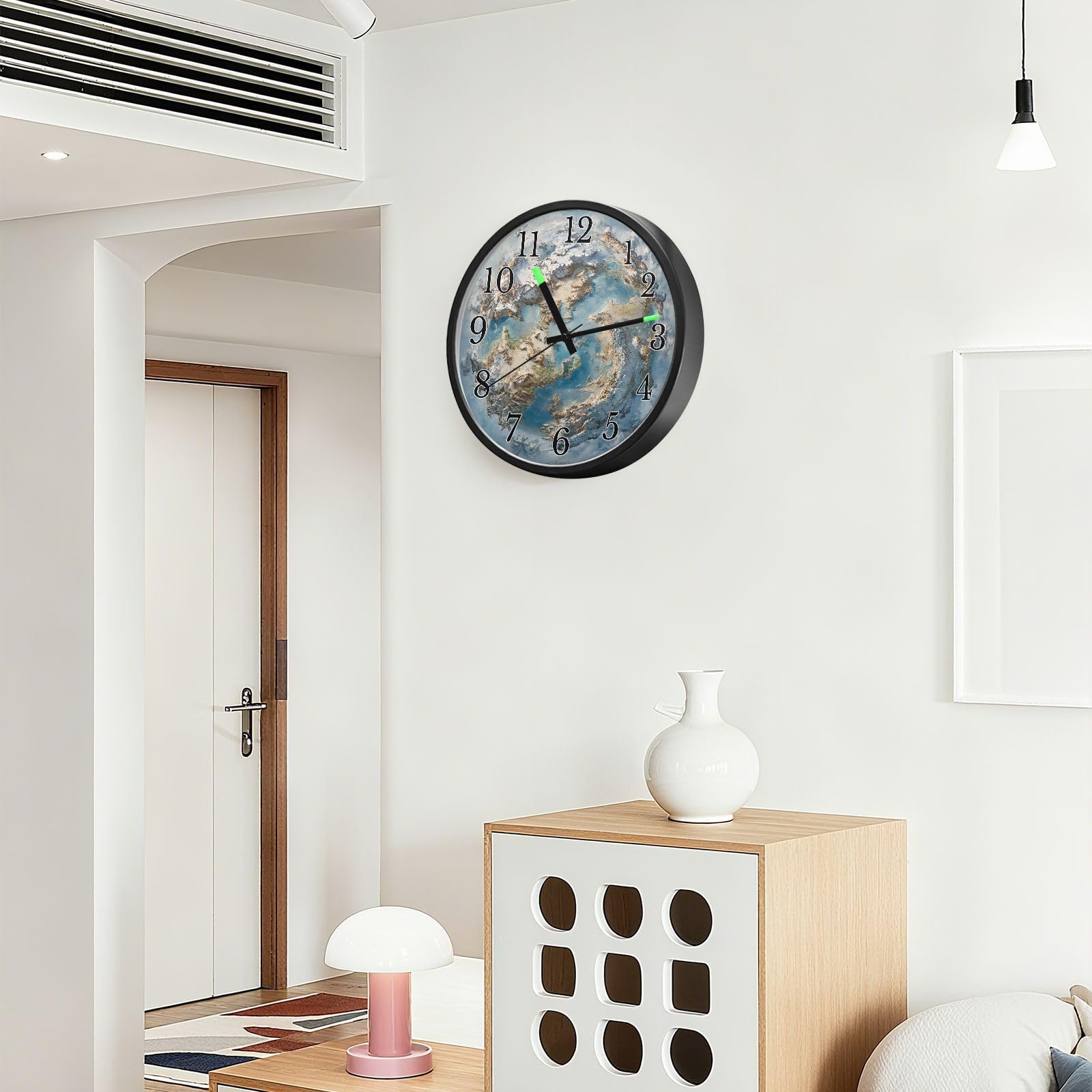 Mnsruu Reloj de pared azul con mapa del mundo, luminoso, funciona con pilas, silencioso, brilla en la oscuridad, para sala de estar, cocina, 30,5 cm