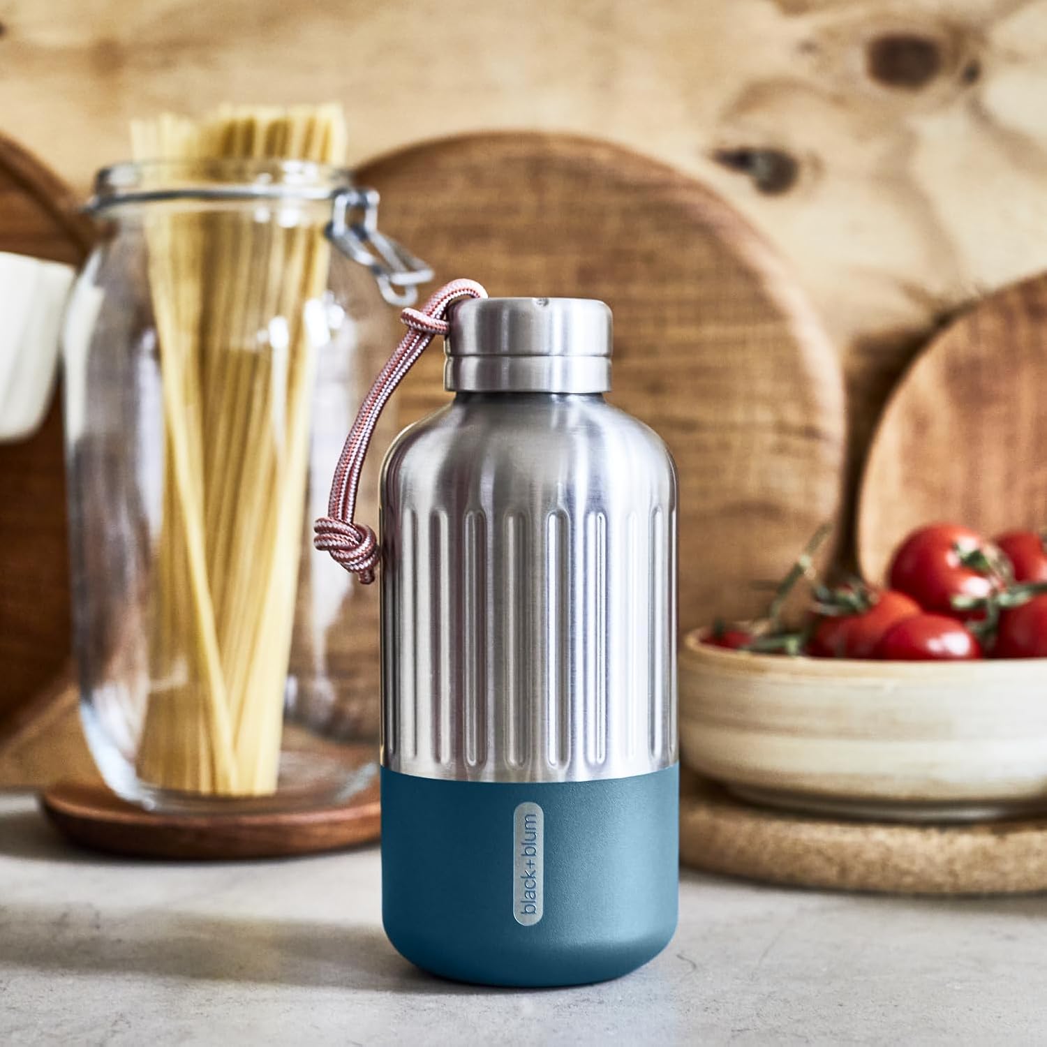 Stainless Steel Explorer Insulated Water Bottle | Leak Proof, Vacuum Hydro Flask | Hot or Cold Drinks Tumbler | Ocean, 21 oz / 650 ml - Image 3