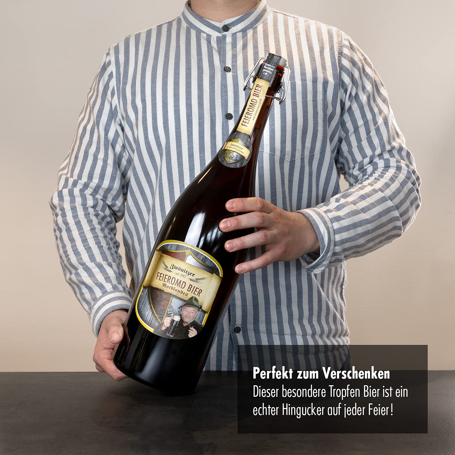 Brauerei Zwönitz Feieromd Bier in der 3 Liter Flasche, Dunkles Craft Beer, Biergeschenk als Vatertagsgeschenk, Männergeschenk, XXL Bierflasche