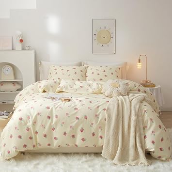 VM VOUGEMARKET Cute Fruit Duvet Cover Queen 3 Pieces Strawberry Bedding Set Cream White Cotton Quilt Cover with Zipper for Girls Women 90x90 Inch
