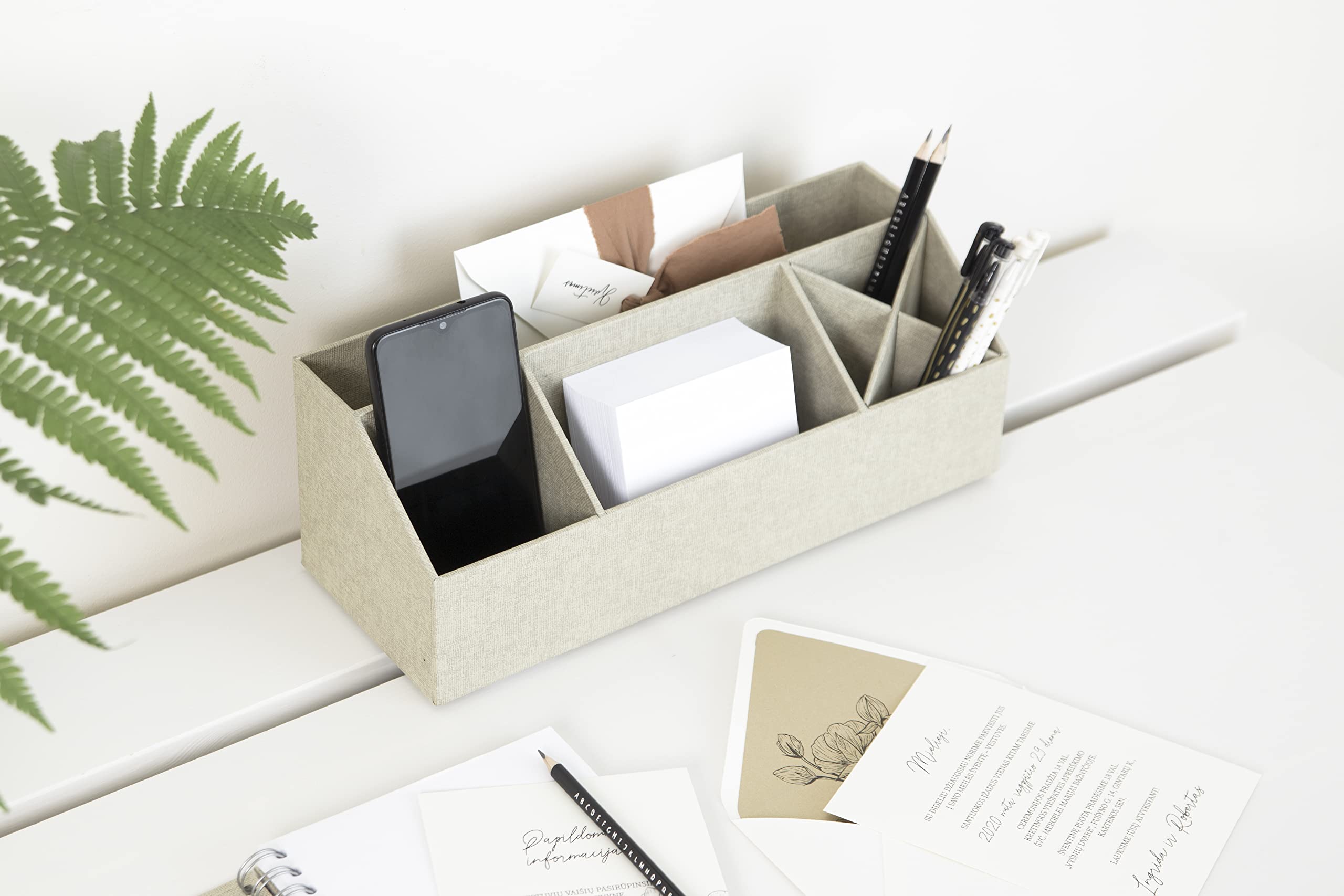 BIGSO LENA Organiseur De Bureau Pour Stylos, Trombones, Notes Autocollantes, Etc. Boîte De Rangement Avec 4 Compartiments, Système De Rangement En Panneau De Fibres Et Papier Aspect Lin, Noir