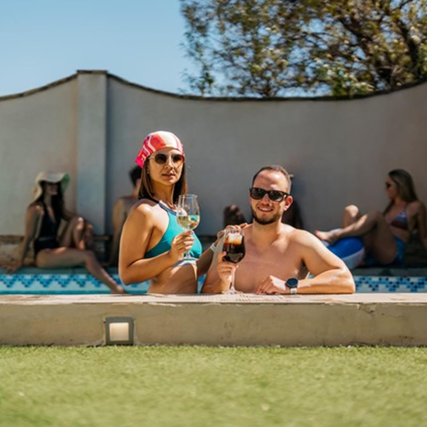 Floating Wine Glasses for the Pool, 16 Oz Shatterproof Wine Glasses, Outdoor Plastic Wine Glasses (4 Pcs)