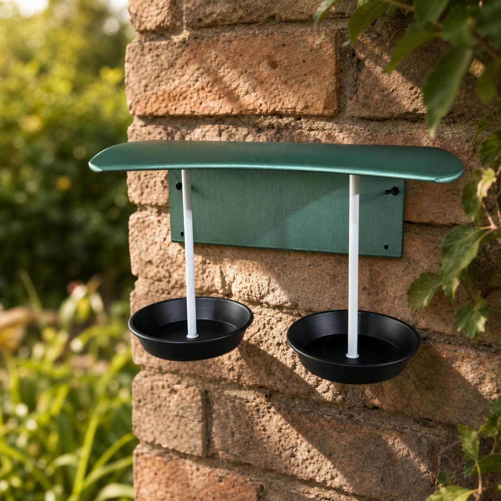 Mangiatoia con Vaschetta Robusto per Montaggio a Parete, Mangiatoia in Metallo con Ciotole, Giardino, Balcone, Natura