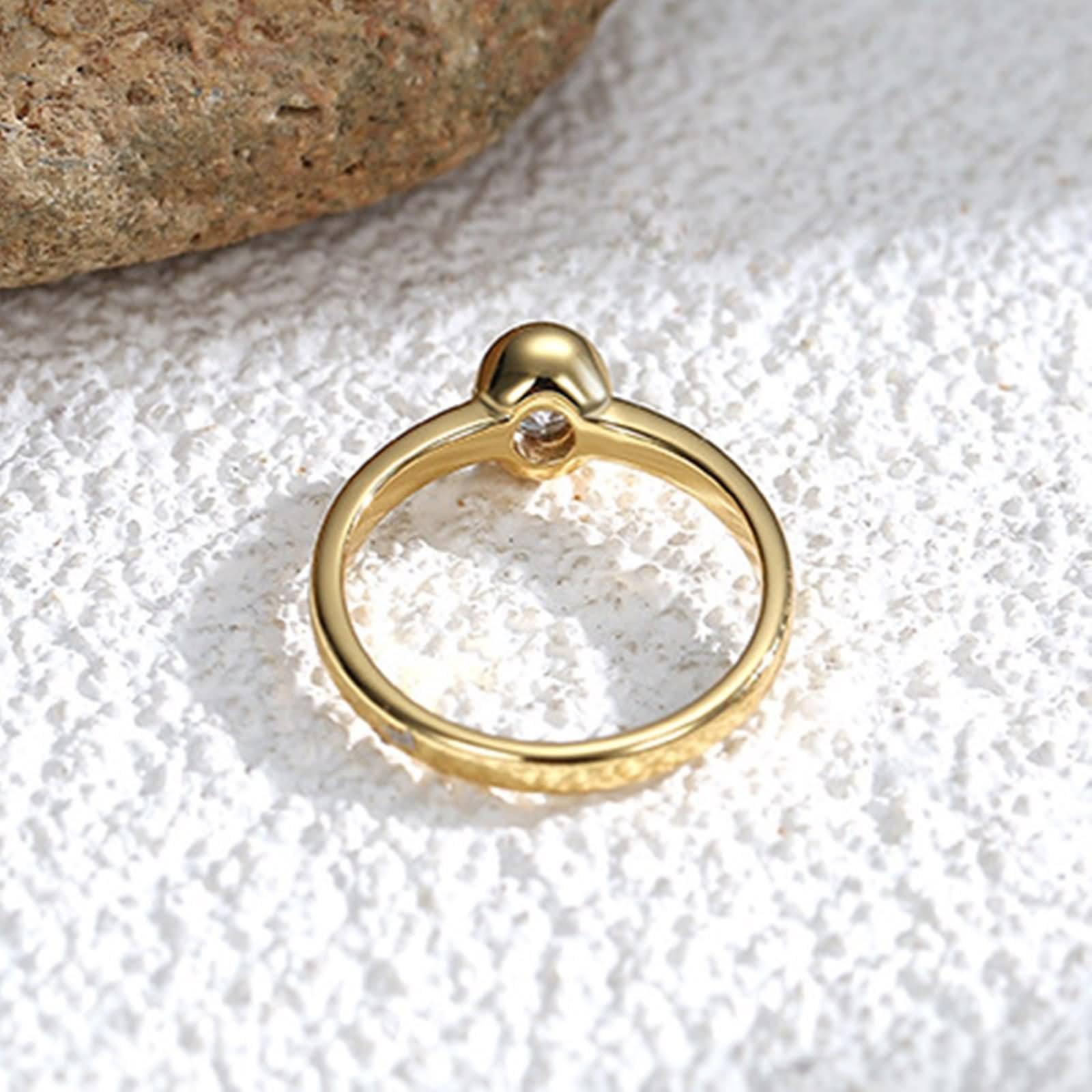Anello di fidanzamento, anello dell'amicizia, delicato e semplice, rotondo con moissanite oro giallo