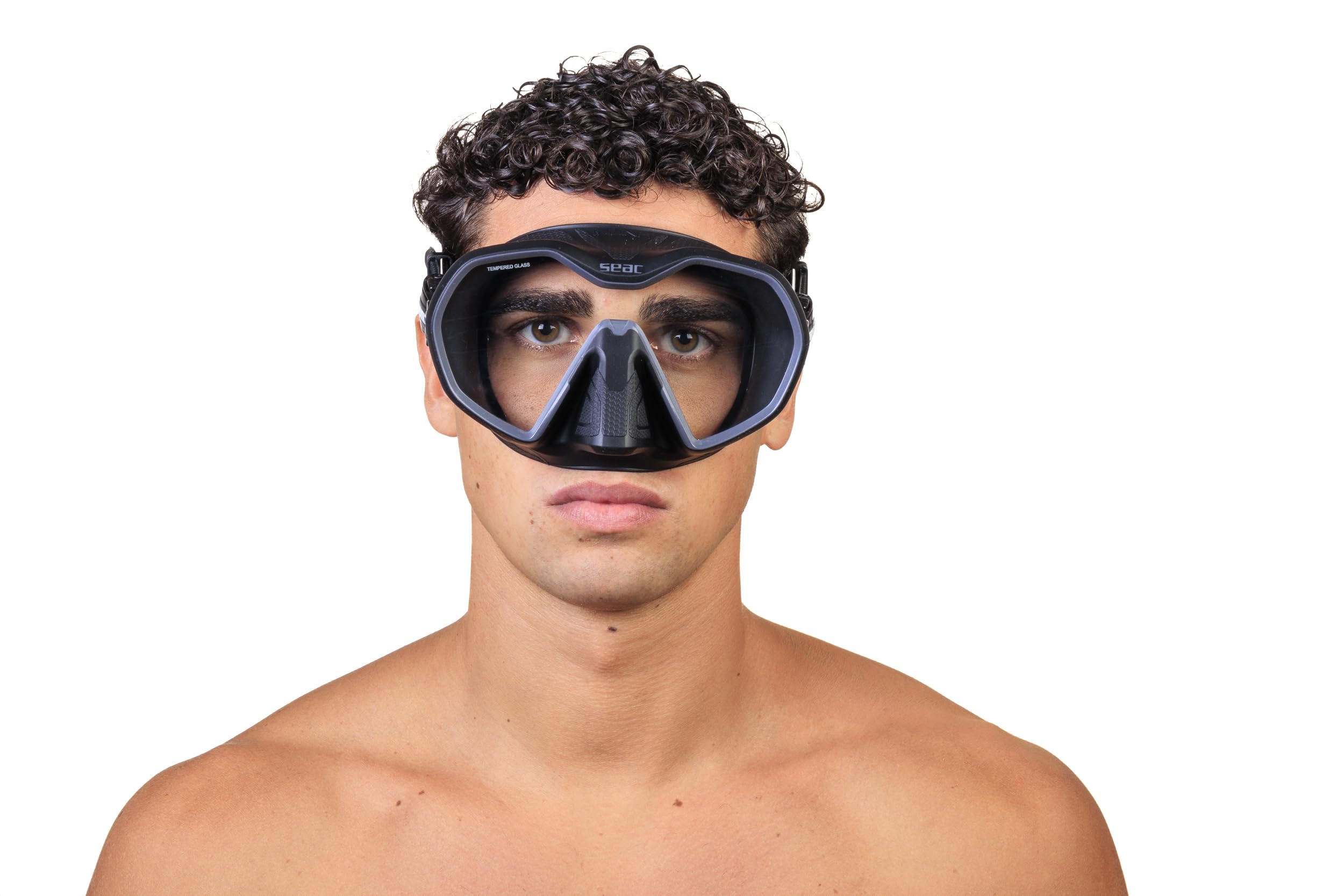Seac Icona, maschera monolente Made in Italy per la subacquea realizzata con tecnologia frameless e facciale sovrastampato