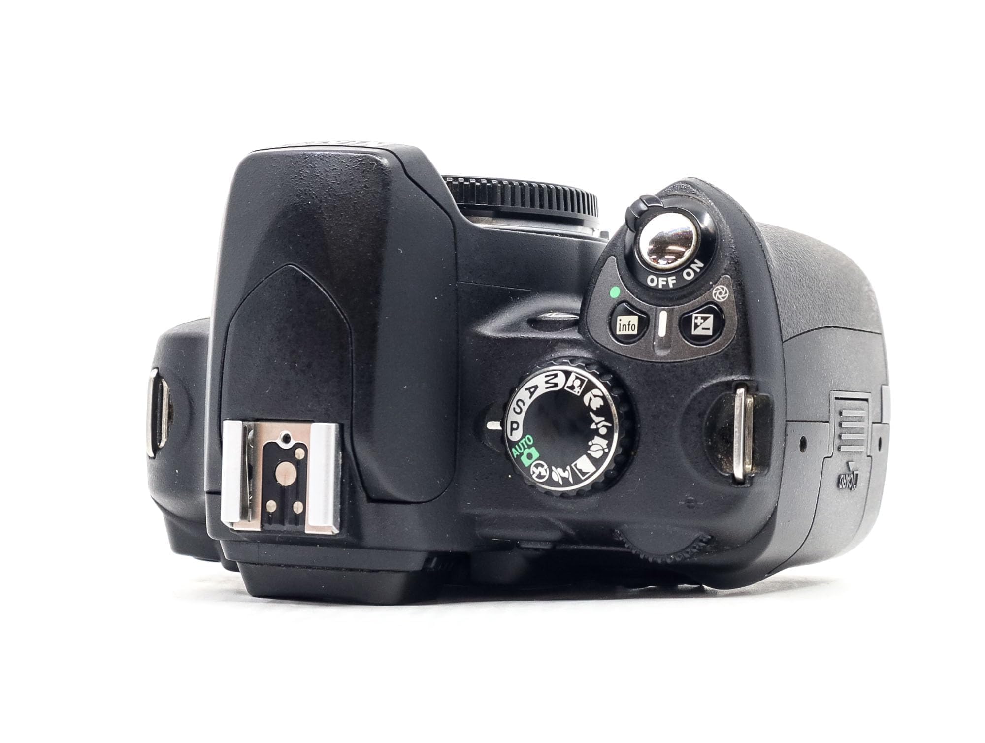 Amazon.com : Nikon D40 6.1MP Digital SLR Camera Kit with 18-55mm f