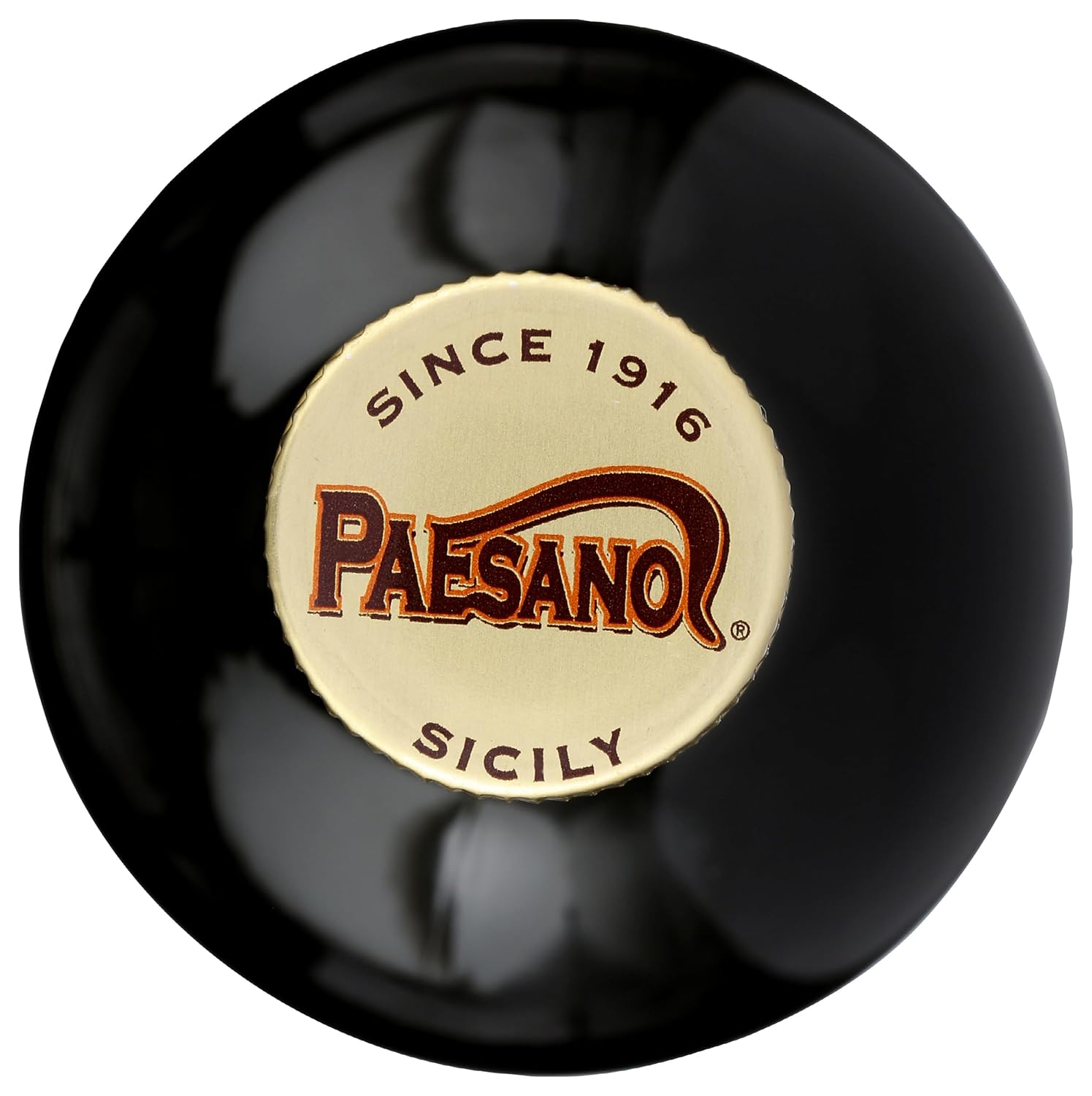 Imagem superior da garrafa com fundo branco. Imagem superior da garrafa com fundo branco.