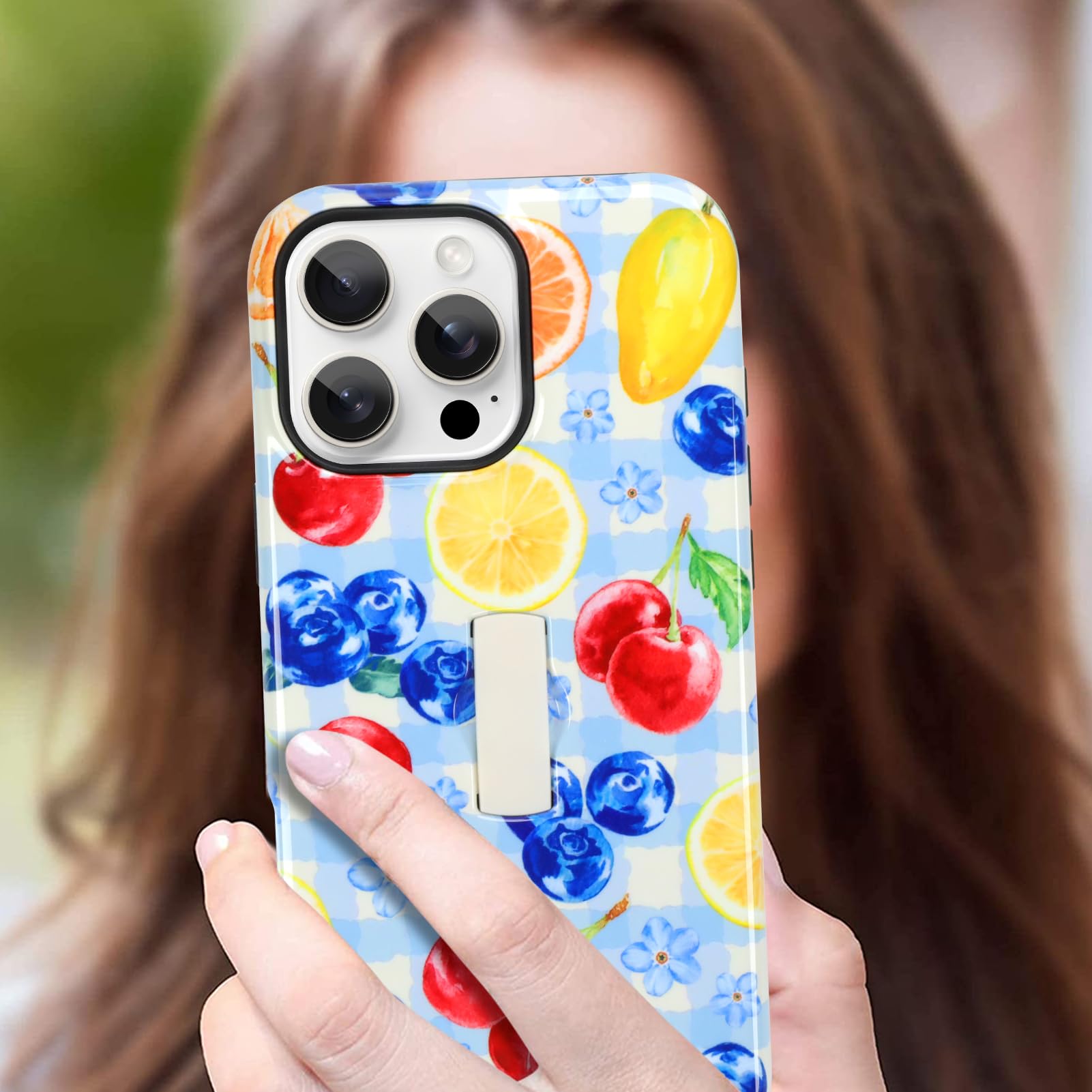 Custodia compatibile con iPhone 16 Pro, grazioso design lucido a scacchi, con cinturino da polso regolabile integrato, supporto per la mano con cavalletto, cover rigida antiurto (blu)
