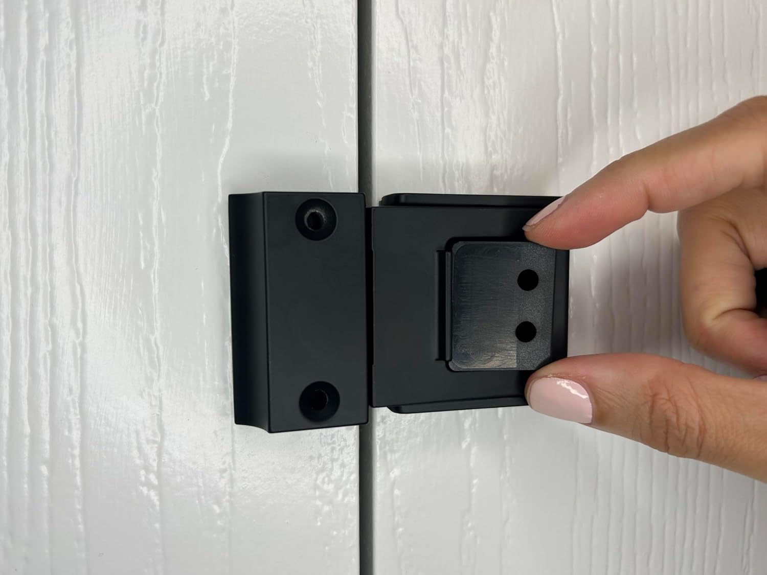 The Door Guardian - Stash Lock - Secure Bifold, Cabinet and Cupboard Lock Childproofing and Babyproofing (Black)