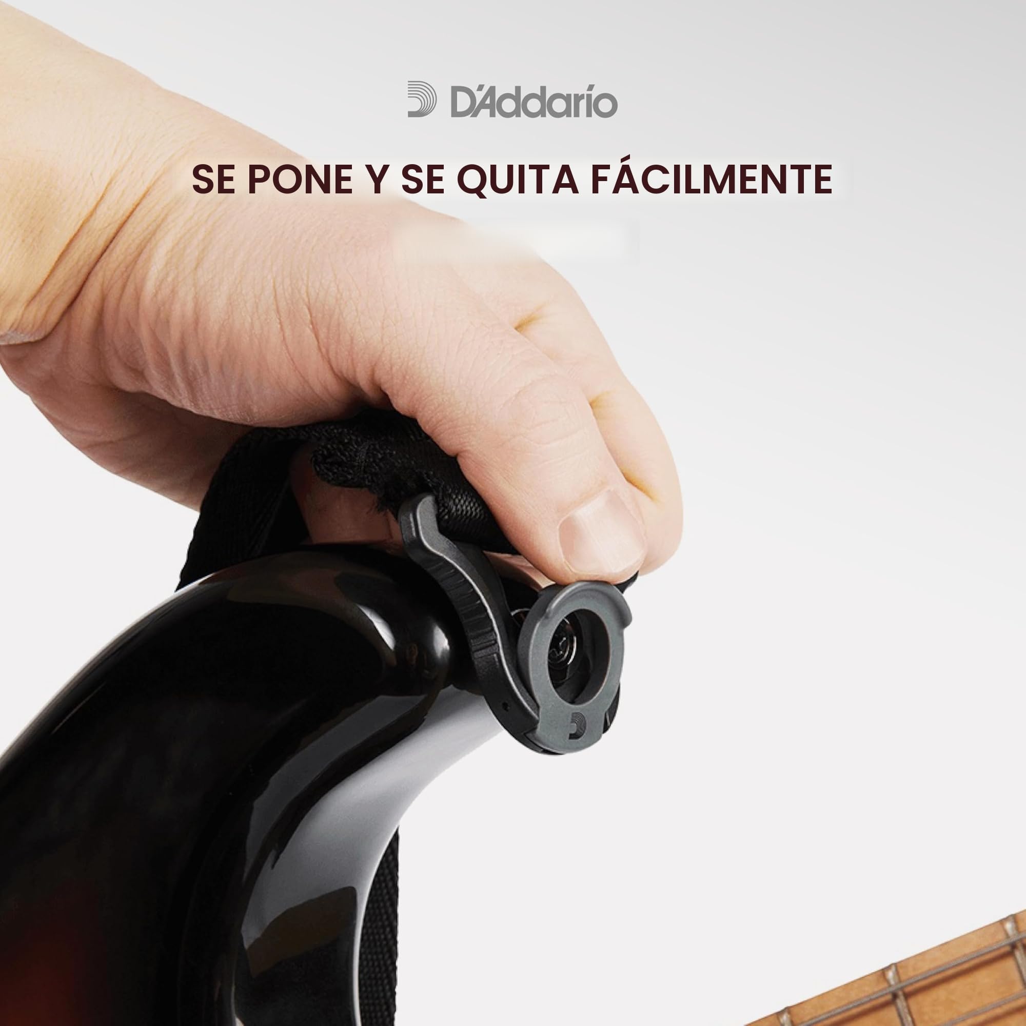 D'Addario Correa para guitarra Auto Lock, Negra Acolchada con Rayas