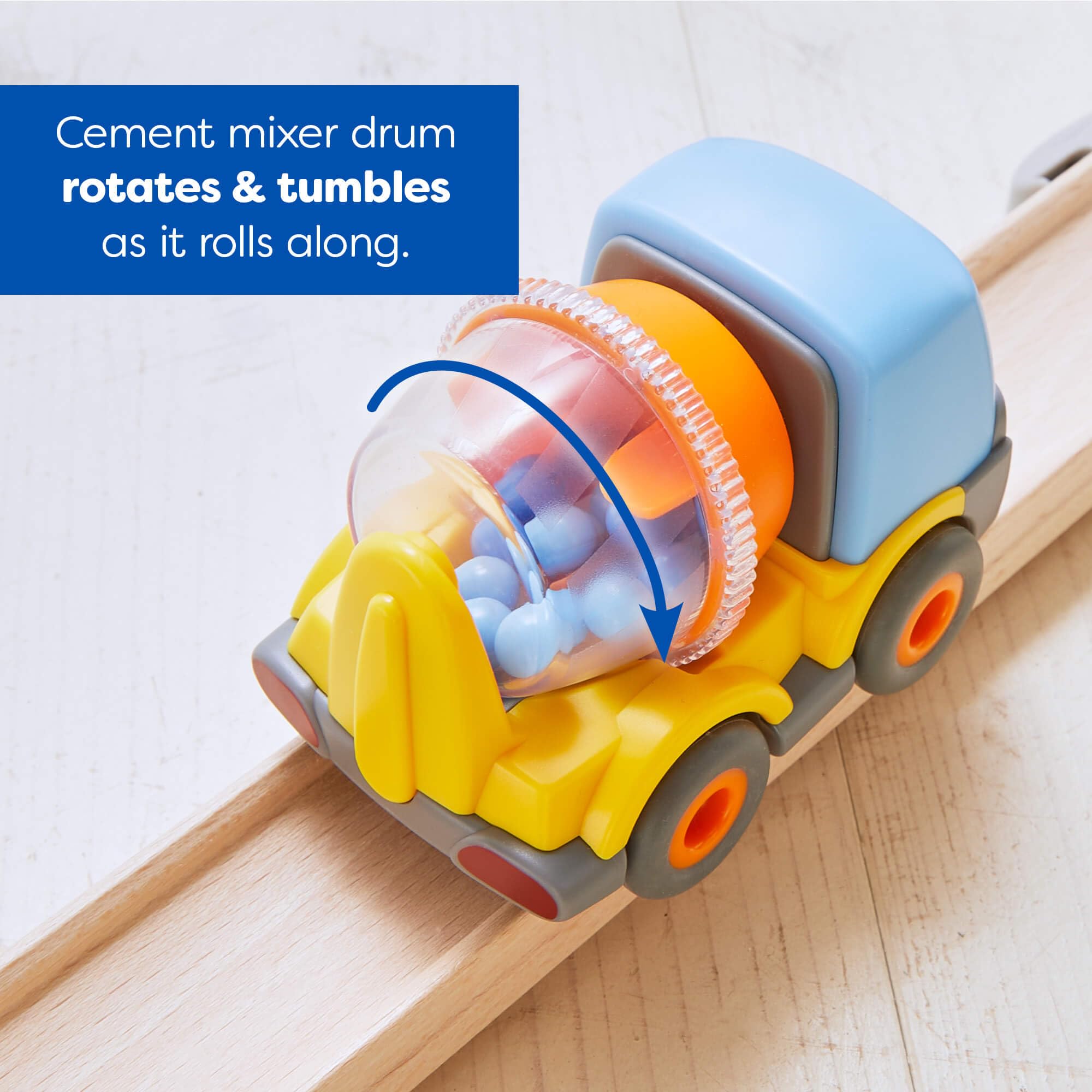 HABA Kullerbü 1307199001 - Pista a sfera in legno colorato con veicoli - Sistema di clic espandibile con 51 parti - Ferrovia in legno alternativa per bambini dai 2 anni in su, 1307199001