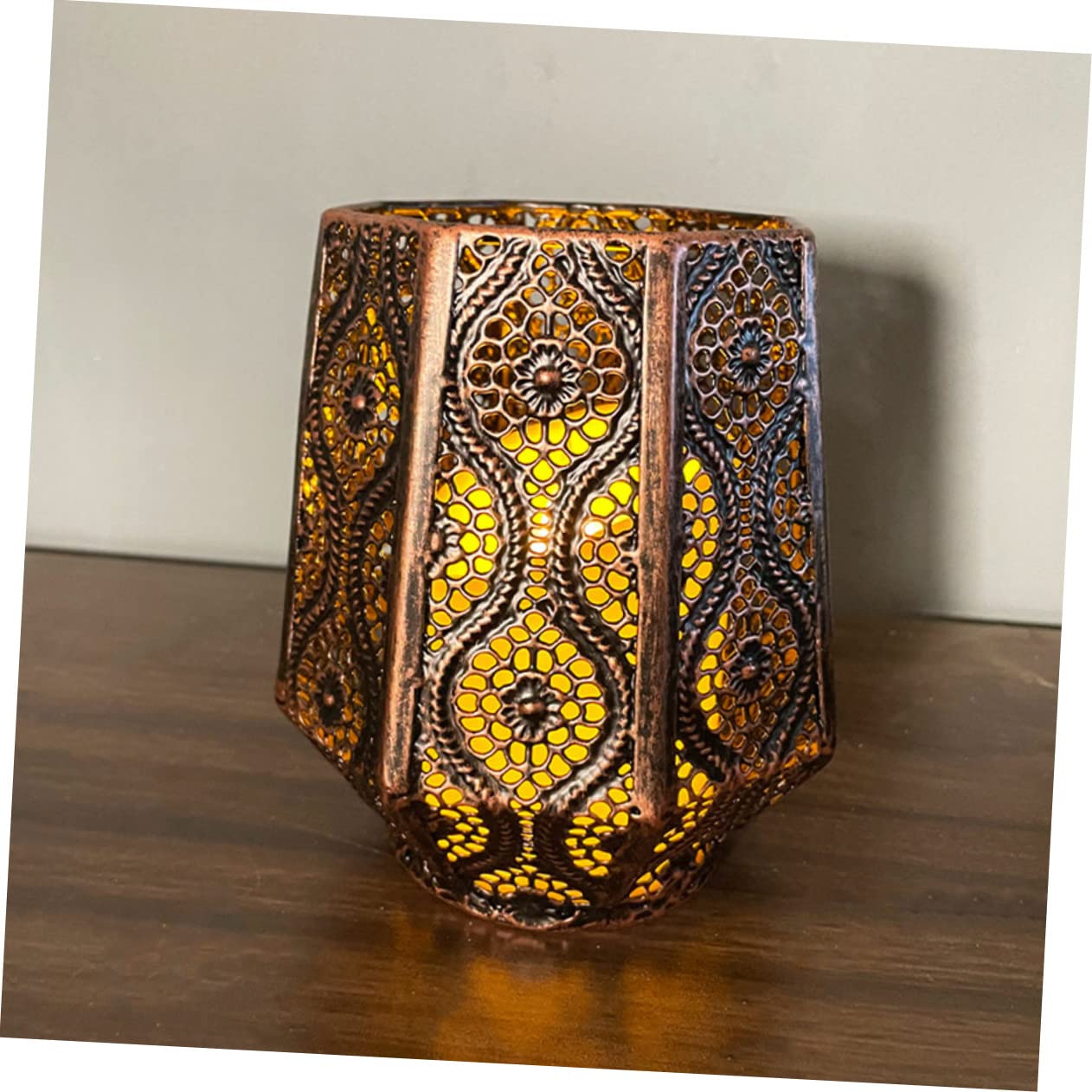 Artibetter 1pc Moroccan Candlesticks Metal Hanging Tea Light Holders Decoraciones para Salas De Casa Tealight Holder Decorative Black Trim Retro Candleholder Dining Table Iron Candle Holder