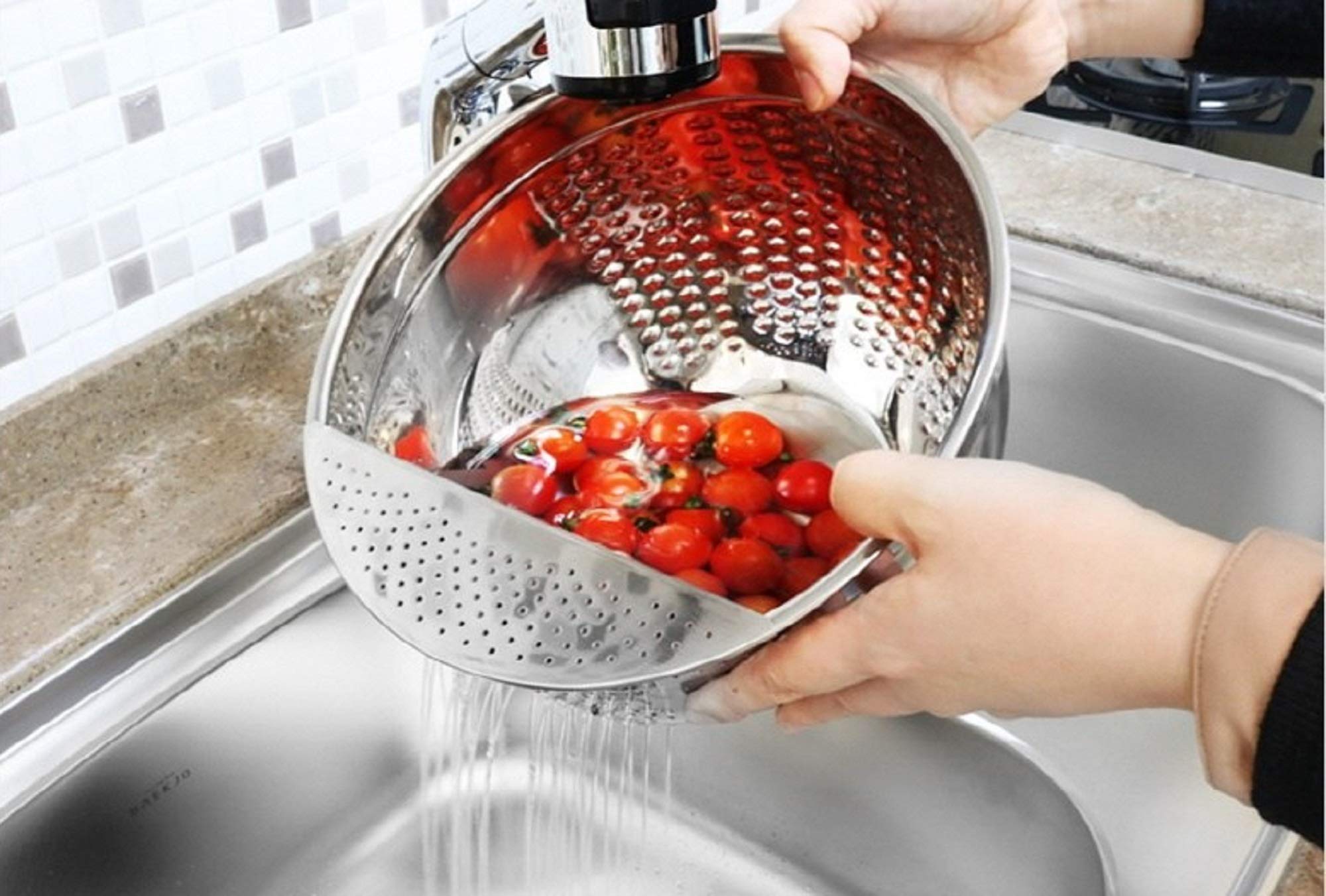 Bella Cuisine Colander Rice Washing Bowl Strainer Punching Basket Stainless Steel (9.4 inches)