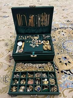 صندوق/حافظة مجوهرات ومكياج ومستحضرات تجميل هيليني، منظم مجوهرات للنساء مكون من 3 طبقات مزود بقفل، حامل مجوهرات للسلاسل والحلقان والاساور والخواتم والساعات (لون اخضر- 3 طبقات)