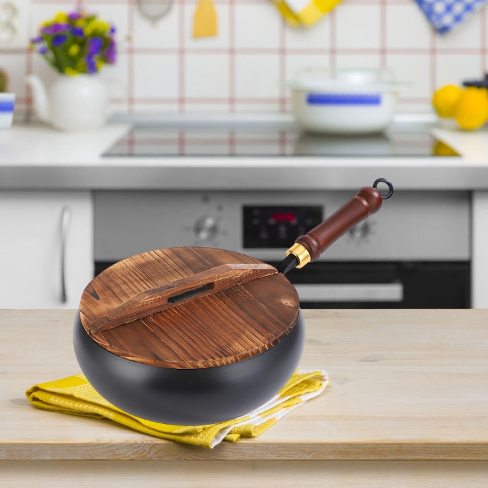 Wok in Ferro con Coperchio in Legno per Tutte Le superfici di Cottura, martellato a Mano