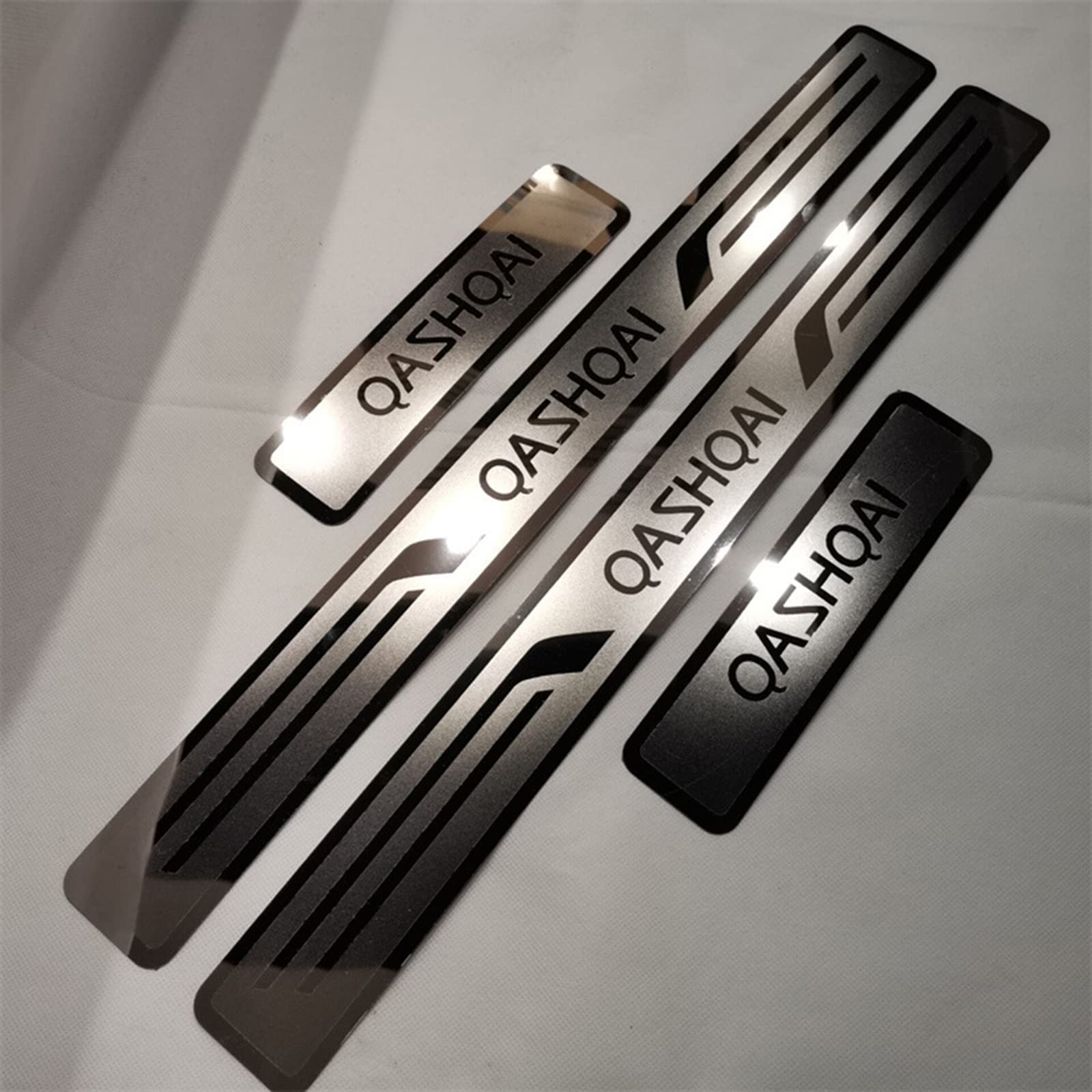 EAGLEG 4 Pezzi Acciaio Inox Battitacco per Auto Sticker, per NIS-San Qashqai J10 J11 2008-2022, Esterno Battitacco Protezione Plates Anti-Graffio Scuff Adesivi Decorativi Accessori,Silver