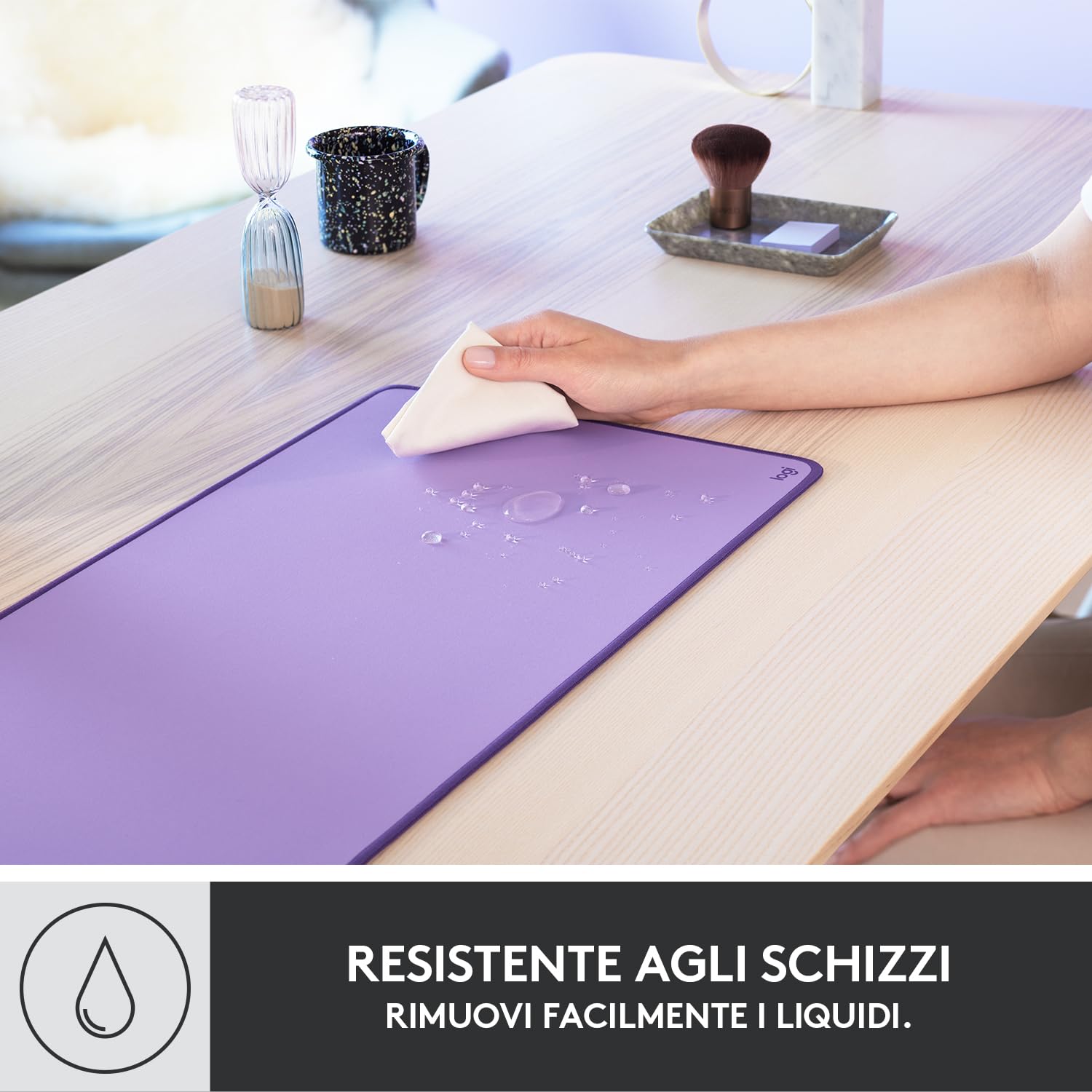 Logitech Desk Mat - Studio Series, Multifunzione, Tappetino per Mouse Esteso, Protezione Scrivania da Ufficio con Base in Gomma, Resistente ai Versamenti - Viola