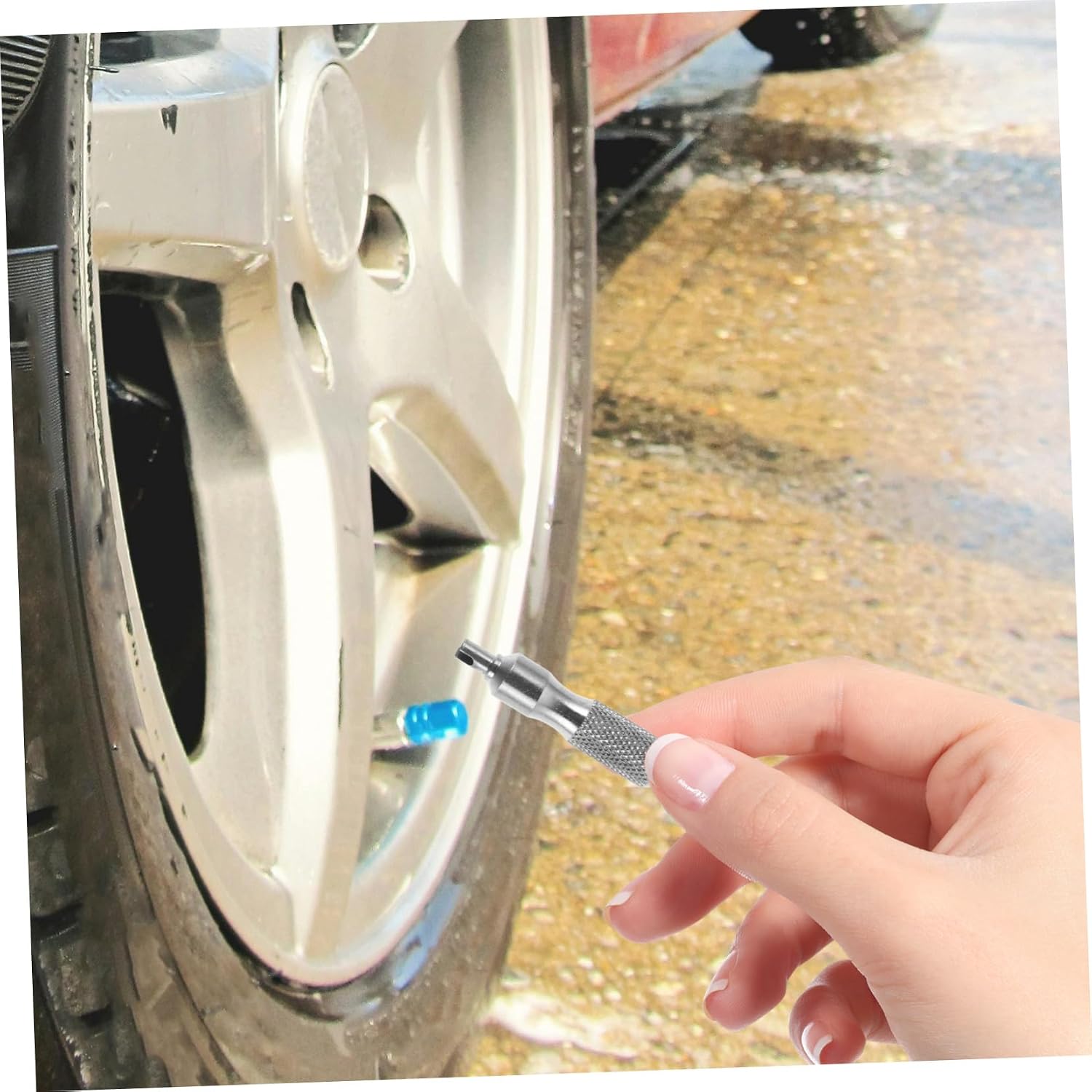 Bicycle Valve Core Removal Tool Extractor for Tire Repair Mini Stainless Steel Design Keychain for and Bikes Essential Valve Core Remover for Easy Maintenance