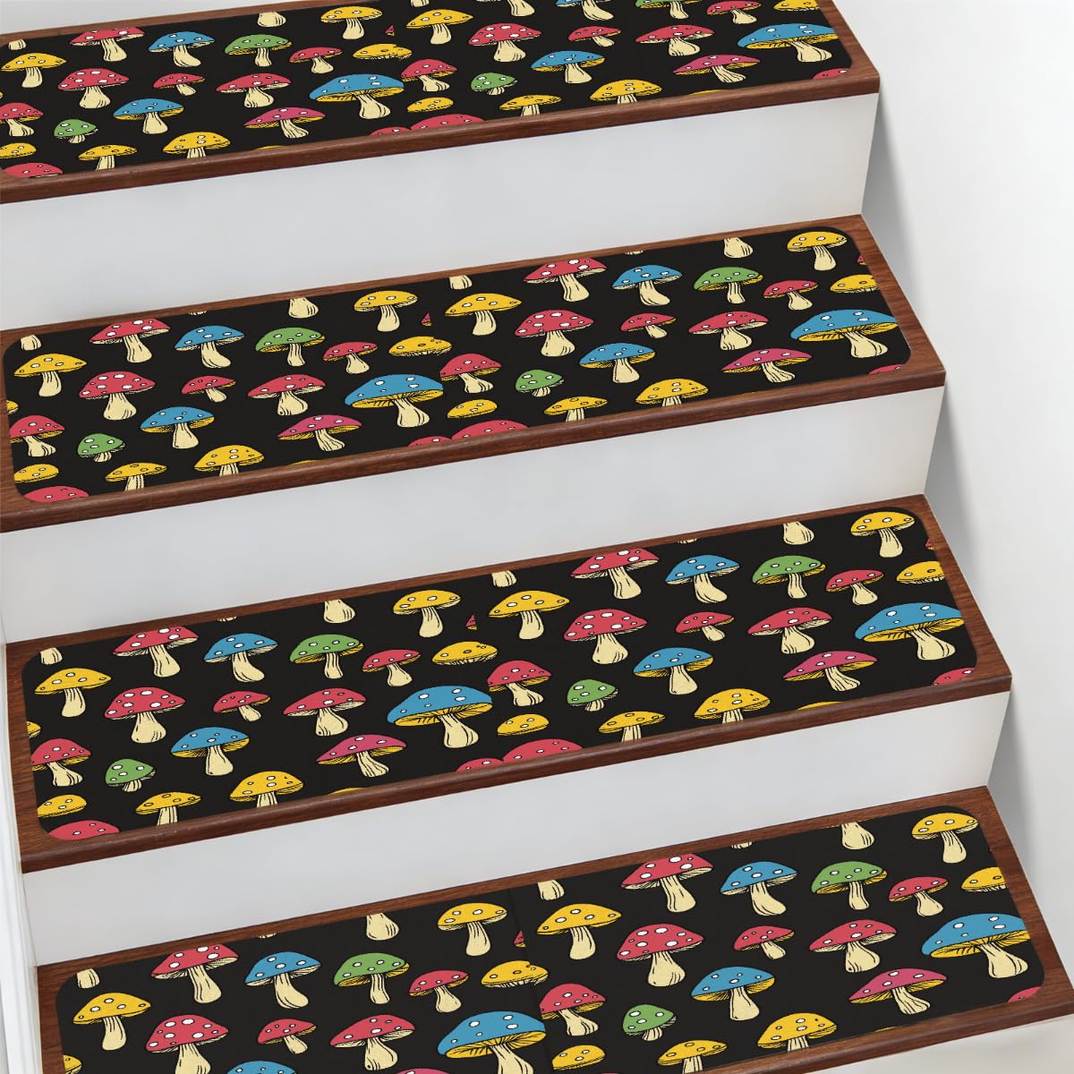 Alfombra para peldaños Mexpekil de 7.8x30" con estampado de hongos de colores para escaleras