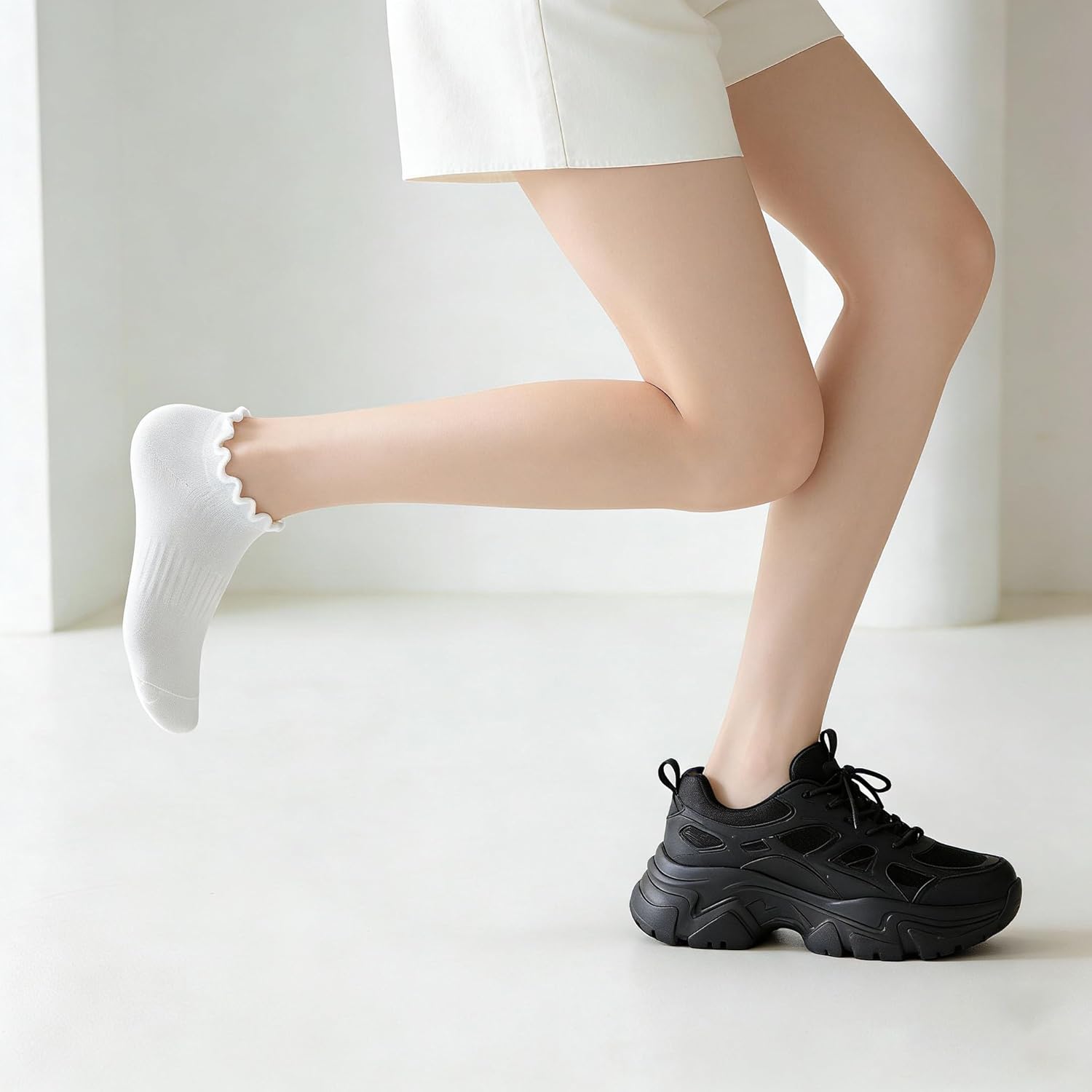 No Show Socks Womens Low Cut Non Slip Cute Ruffle Ankle Socks 6 Pairs - Image 3