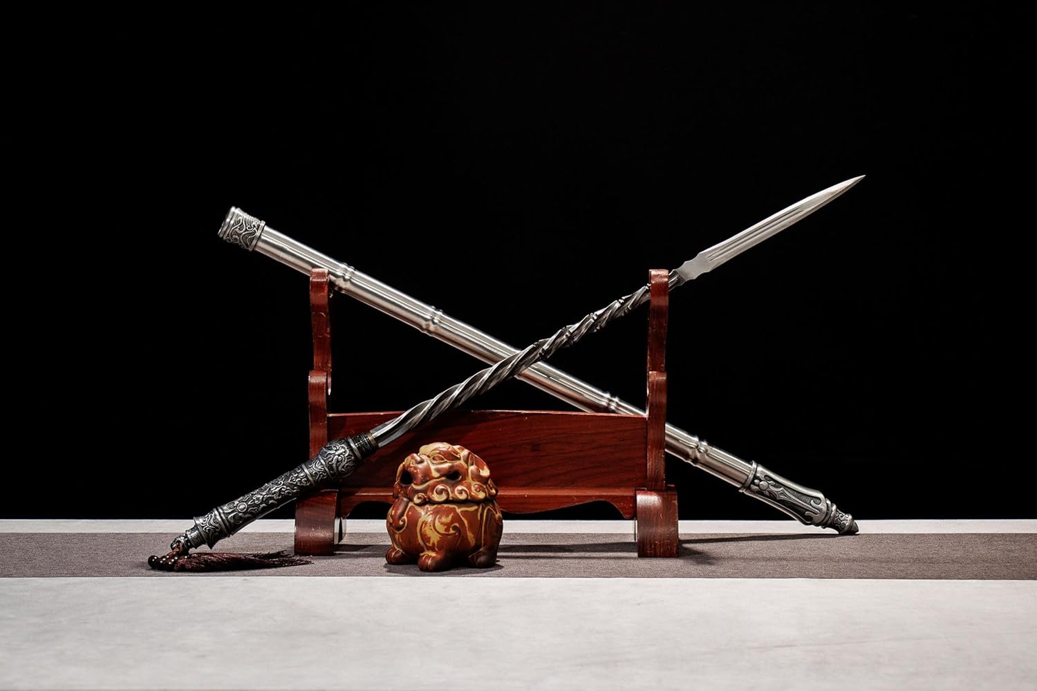 Rotating Reverse Spiral Connection. Samurai Sword Katana. Stainless Steel Scabbard. Combat Readiness. Sharp Blade. Gift Suitable for Ninja Martial Arts Enthusiasts. 。