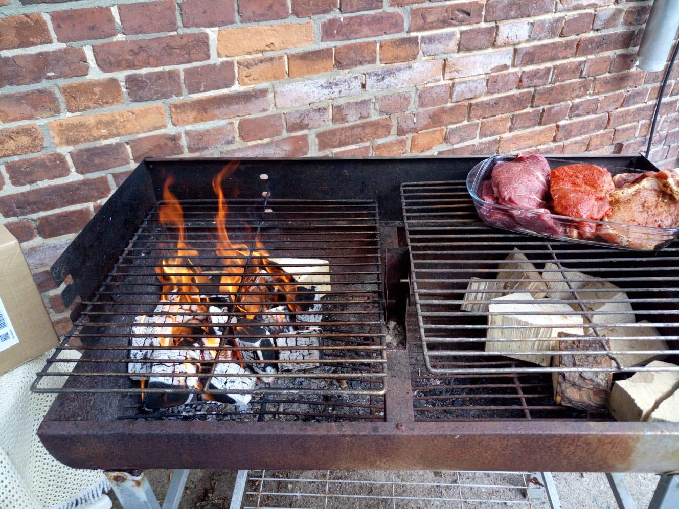 Landree® BBQ Grillholz Kirsche 3,5KG – die (saubere) Alternative zu Holzkohle oder Grillbriketts - sicher - ökologisch – aromaintensiv vom Holzhof aus Schleswig-Holstein
