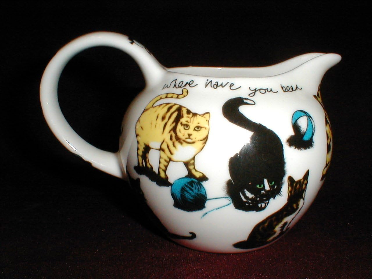 Collectible Pussy Cat Creamer