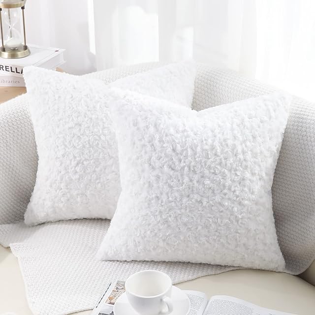 decorUhome Set of 2 Fur Cushion Covers Decorative Faux Fur Pillow Case for Sofa, White, 18 x 18 inch/45x45cm