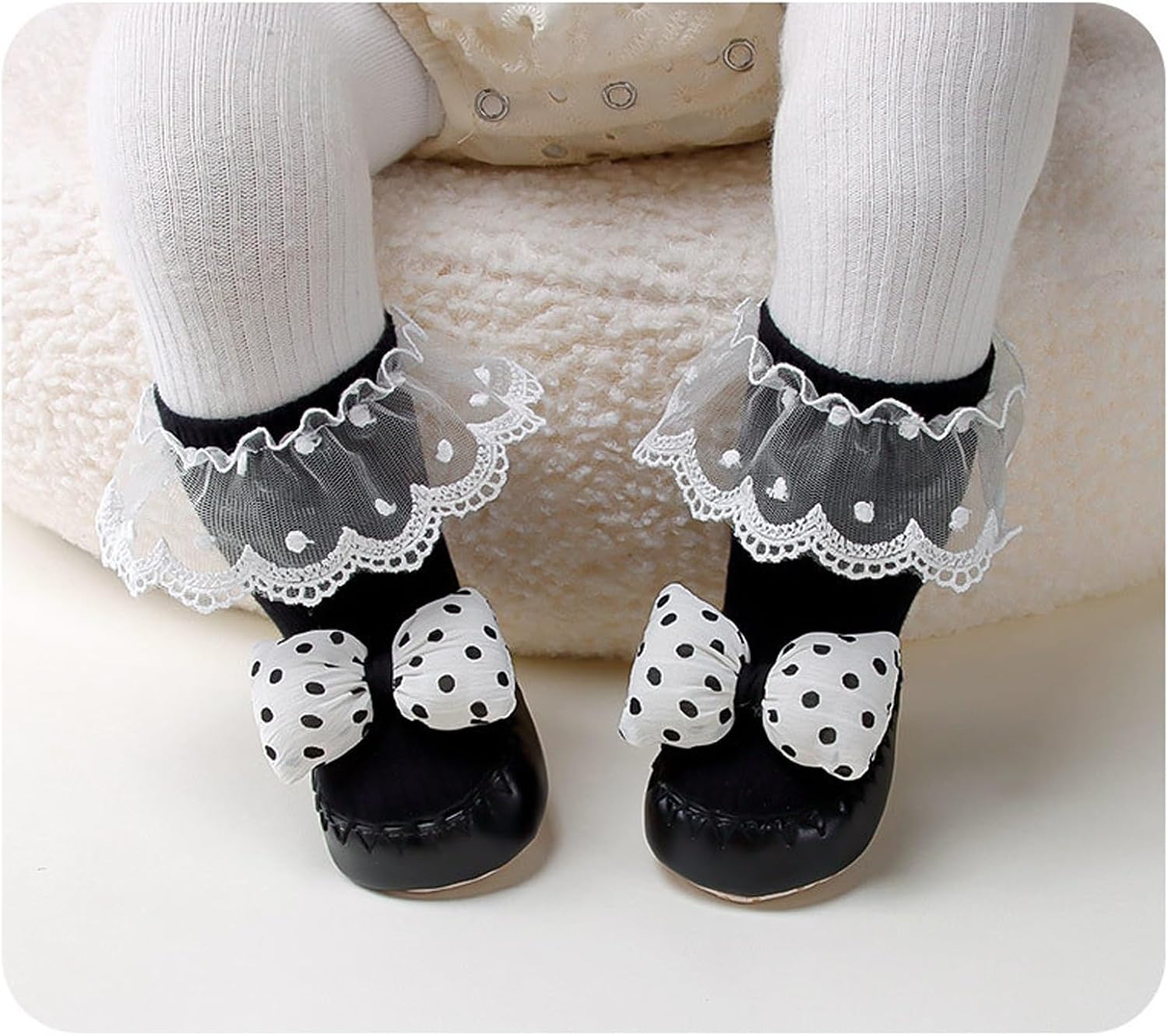 Baby Non Slip Socks Shoes with Flower Bow, Lace Trim Infant Walking Socks with Grips, Soft Sole Anti-Skid Baby Sock Shoes for Girls, 2 Pairs