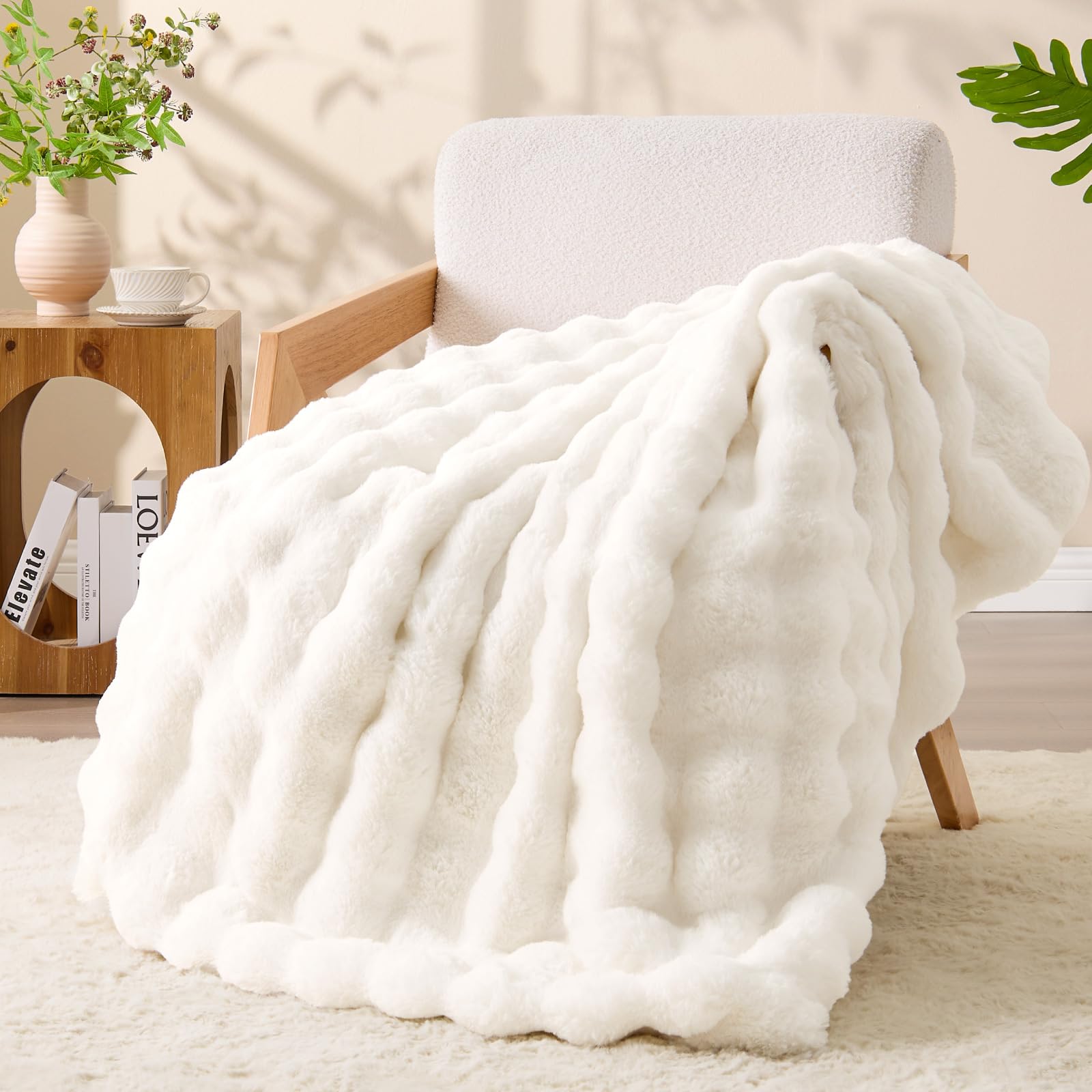 BEDELITE Bubble Fellimitat Kuscheldecke Flauschig Decke 150x200, Cremeweiß