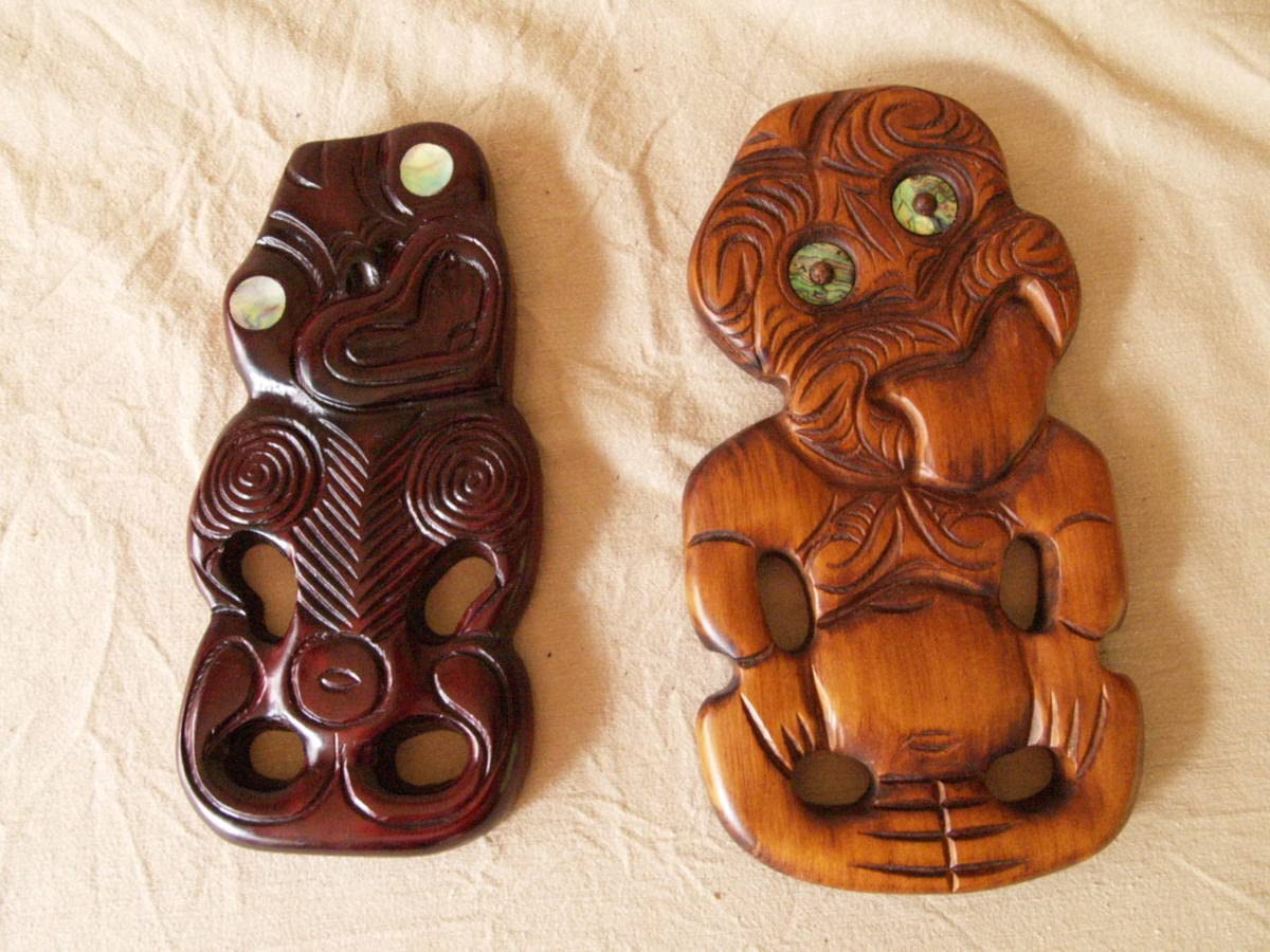 USED/レア】ニュージーランド/TIKI マオリ族 2種/壁飾り(壁掛け)