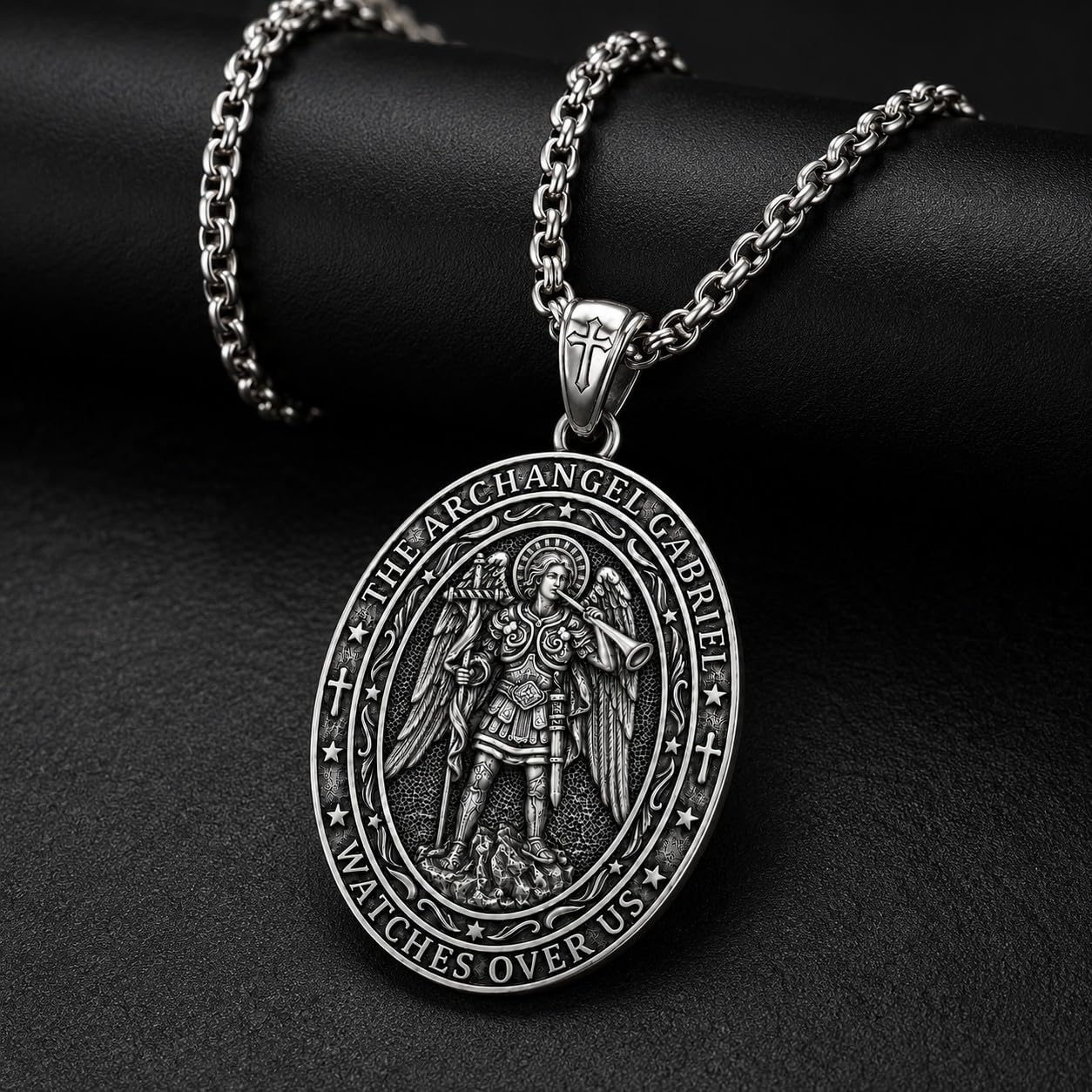 Collana con ciondolo cattolico in argento con medaglietta
