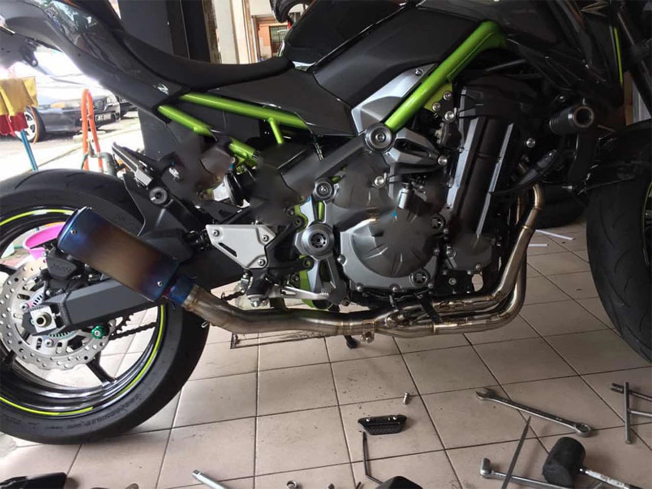 Universal 60mm Motorrad Auspuff Motorrad Zubehör Noise Eliminator Schalldämpfer Schalldämpfer Hinten Endrohr Refit DB Killer für ATV Pit Bike Scooter für Z250 ZX6R R6 GSX1000 (Silver 3)