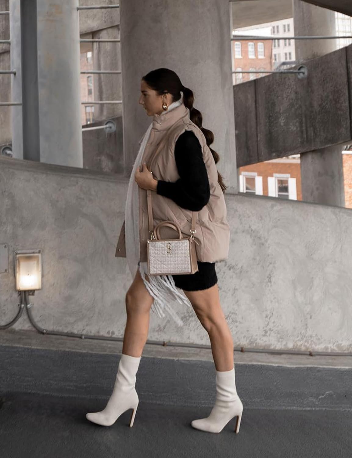 Huaqiao Women's Quilted Puffer Vest Stand Collar Sleeveless Coat Zipper Winter Gilet Jacket - Image 9