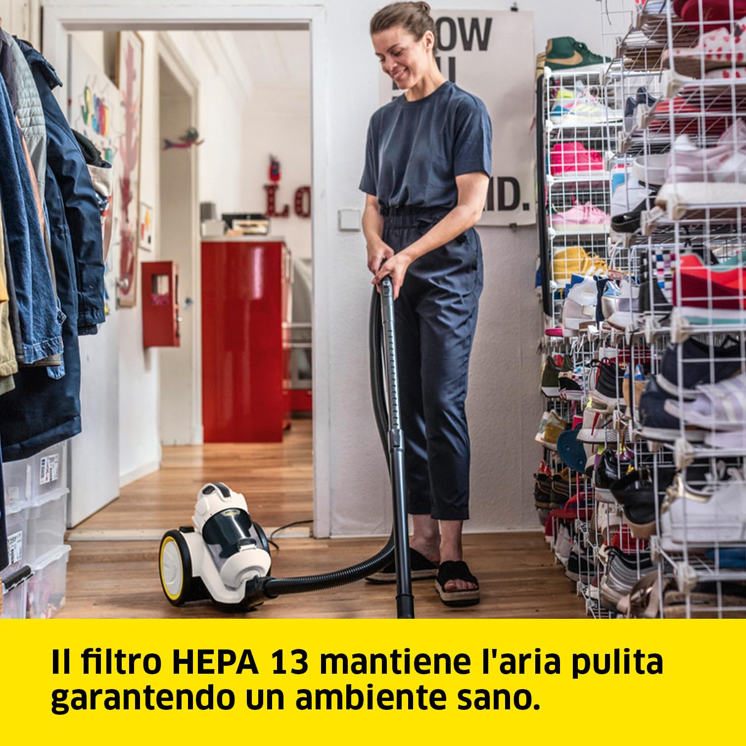 KÄRCHER Aspirapolvere VC 3, Senza Sacchetto, Raggio d'Azione: 7,5 m, Peso: 4,4 kg, Incl. Filtro HEPA 13, Bocchetta per Pavimenti, Bocchetta per Fessure, Spazzola per Mobili