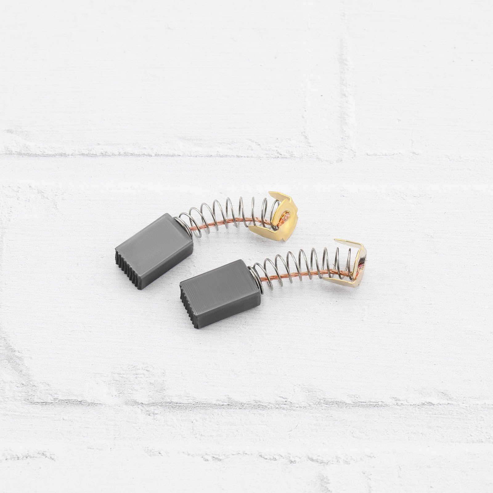 2 Pares de Escobillas de Carbón de 16,3 X 10 X 6 Mm Compatible con Evolution RAGE 3S Compatible con Fury 3-S Sierra Ingletadora Deslizante de 210 Mm 030-0254
