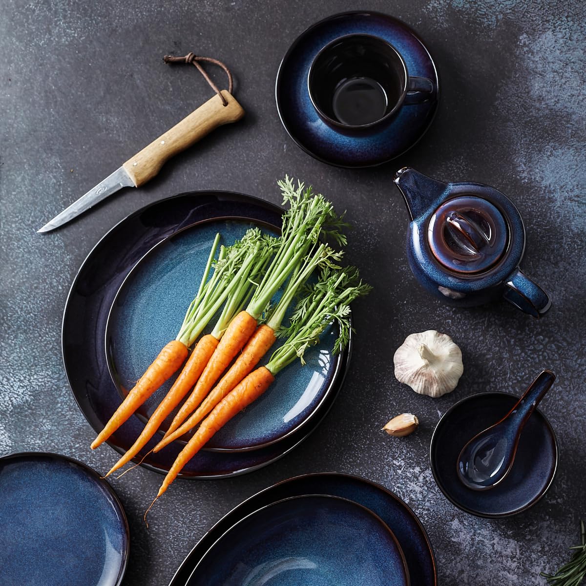 Amazon.com | Luzerne Rustic Round Coupe Plate - Indigo Blue (D8.5