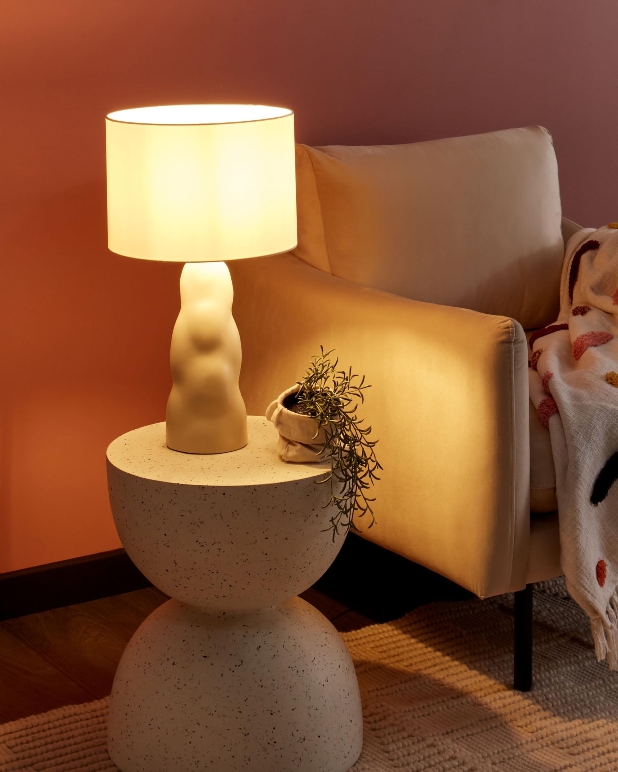 Beliani Tischlampe Keramik Vasenfuß beige Stoffschirm Trommelform mit Schalter Vilar