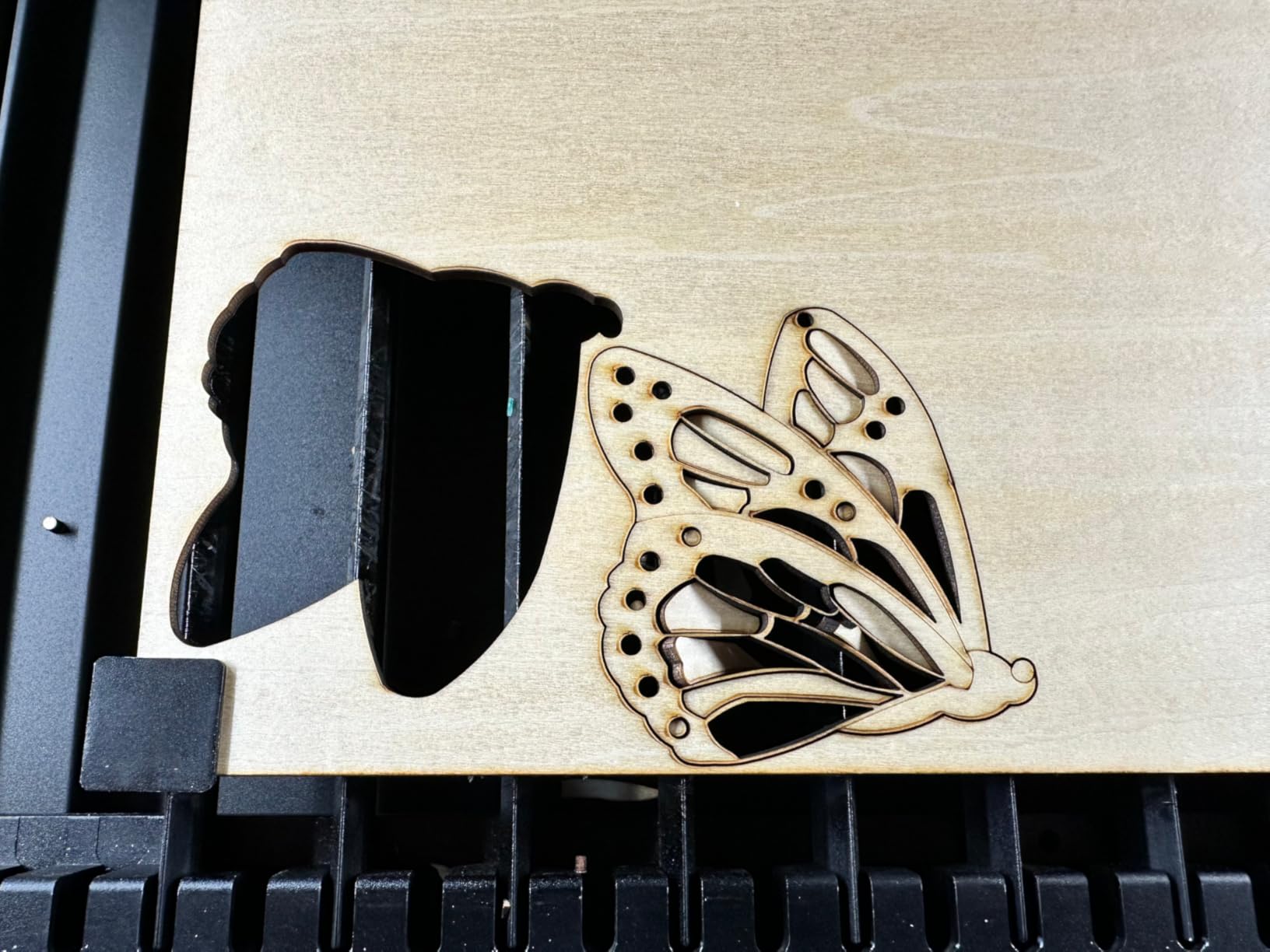 Crafteker 3mm basswood laser ornaments — customer review photo