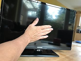 Telefunken XH24D101V 61 cm (24 Zoll) Fernseher (HD ready, Triple-Tuner ...