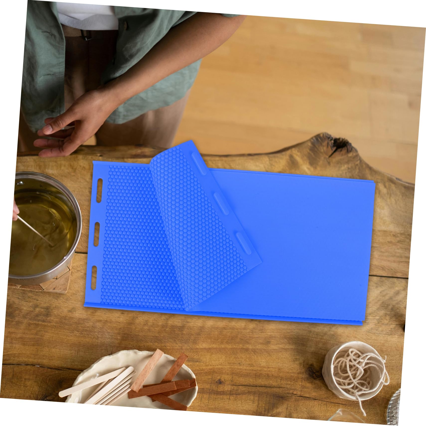 Moule Silicone Nid D'abeille pour Fabrication DIY de Feuilles de Cire D'abeille, Réutilisable et Facile à Nettoyer, Matériau Silicone Bleu Apiculture