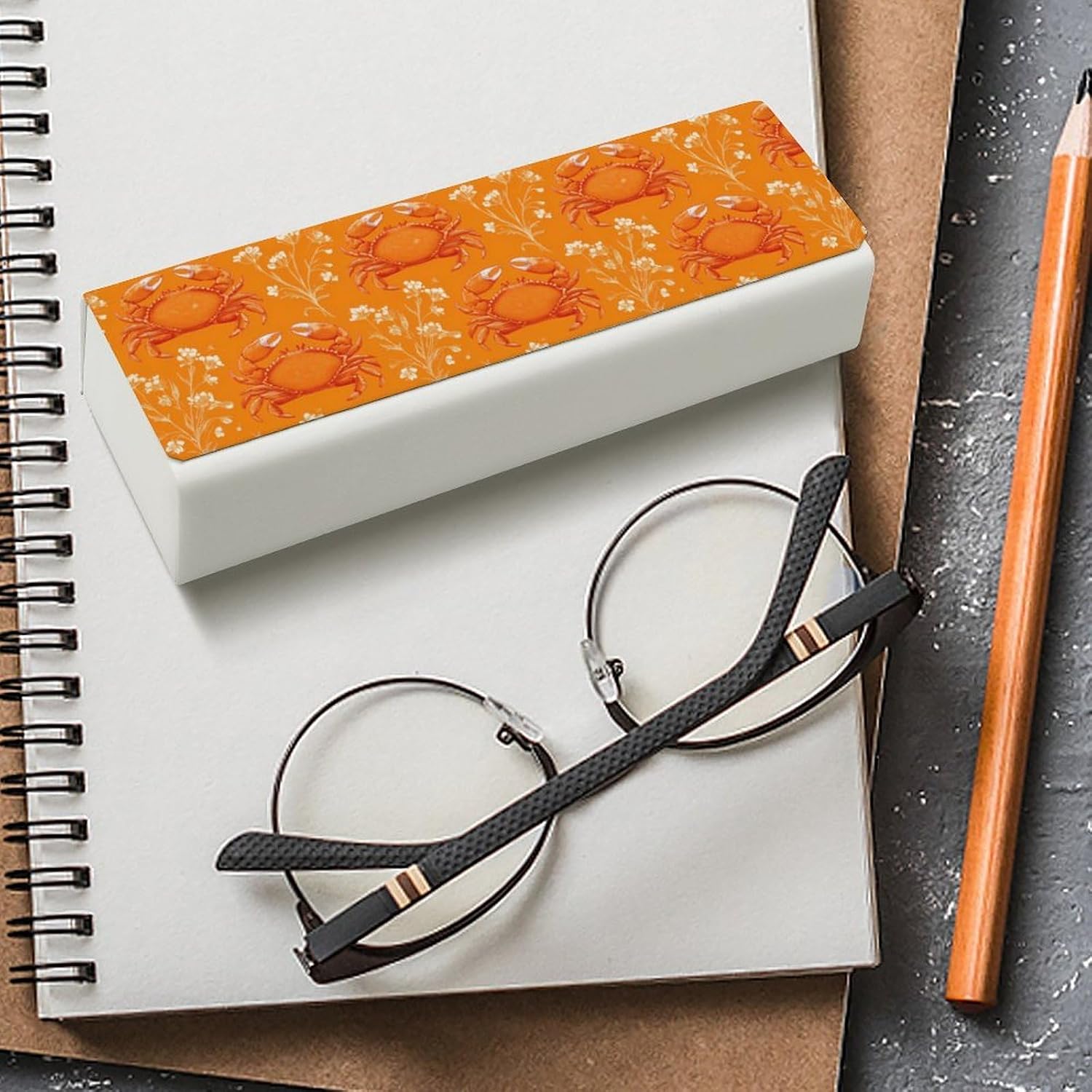Crab Eyeglasses Case with Cleaning Cloth image 4