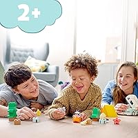 Vista 2 de LEGO DUPLO Town Family Camping Van Adventure 10946 Juguete de construcción, juego y aprendizaje de camping para niños pequeños y niños; nuevo 2021
